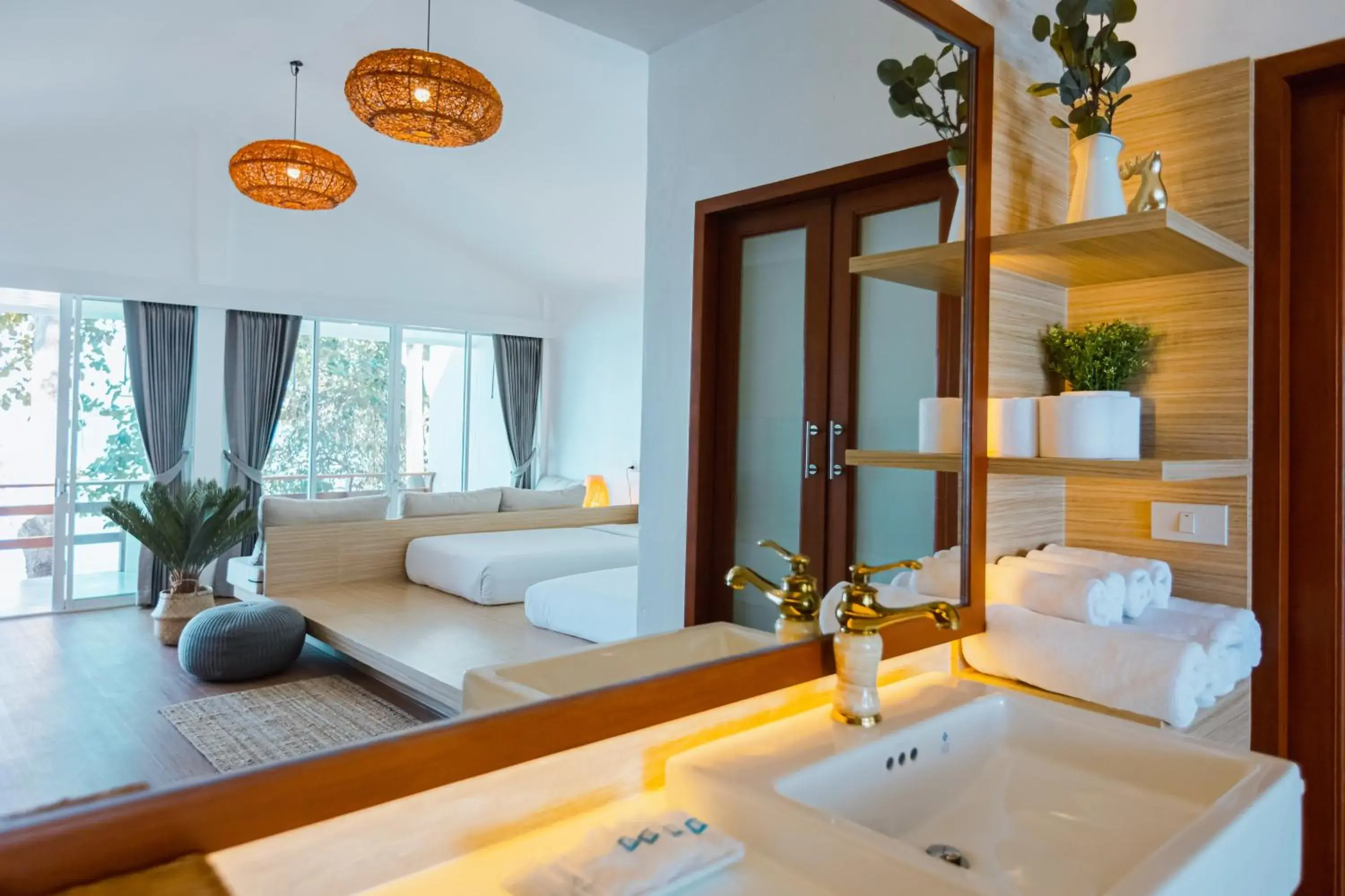 Bedroom, Bed in Vimarn Samed Resort Bedroom, Bed in Vimarn Samed Resort