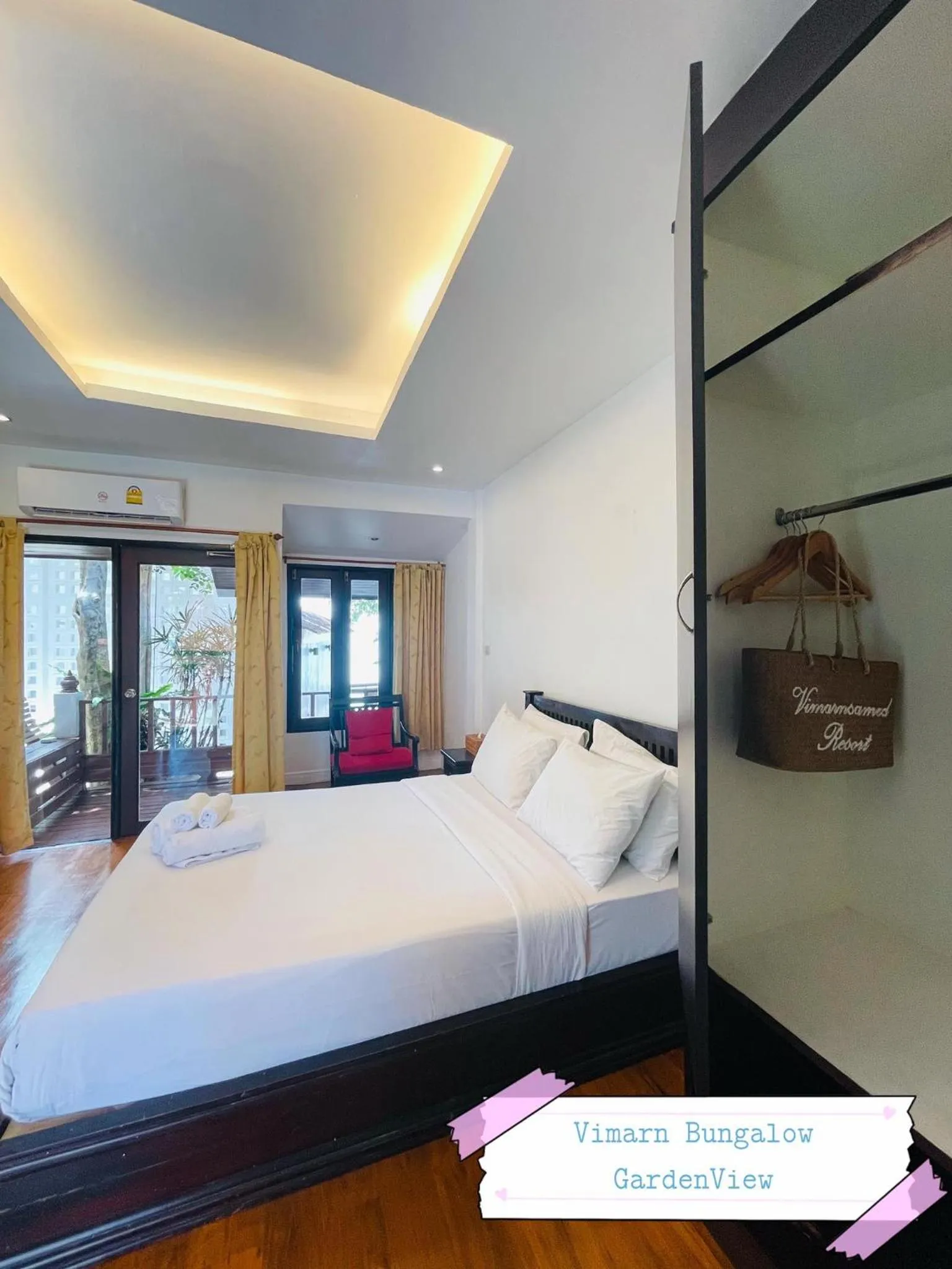 Bed in Vimarn Samed Resort