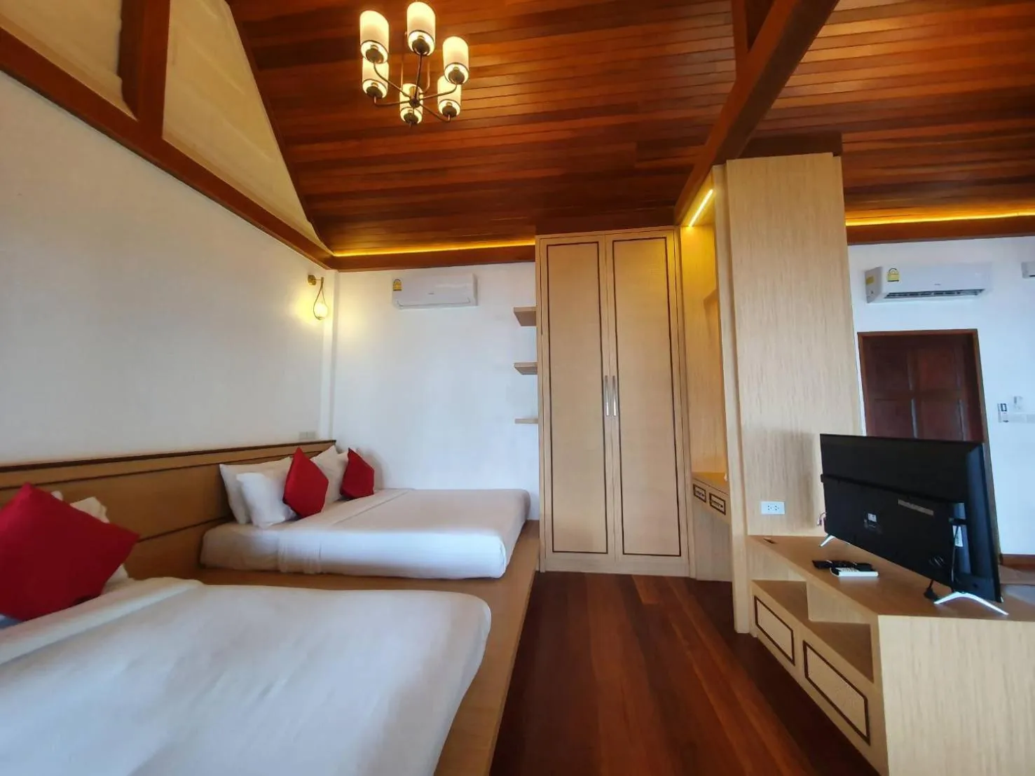 Bed in Vimarn Samed Resort