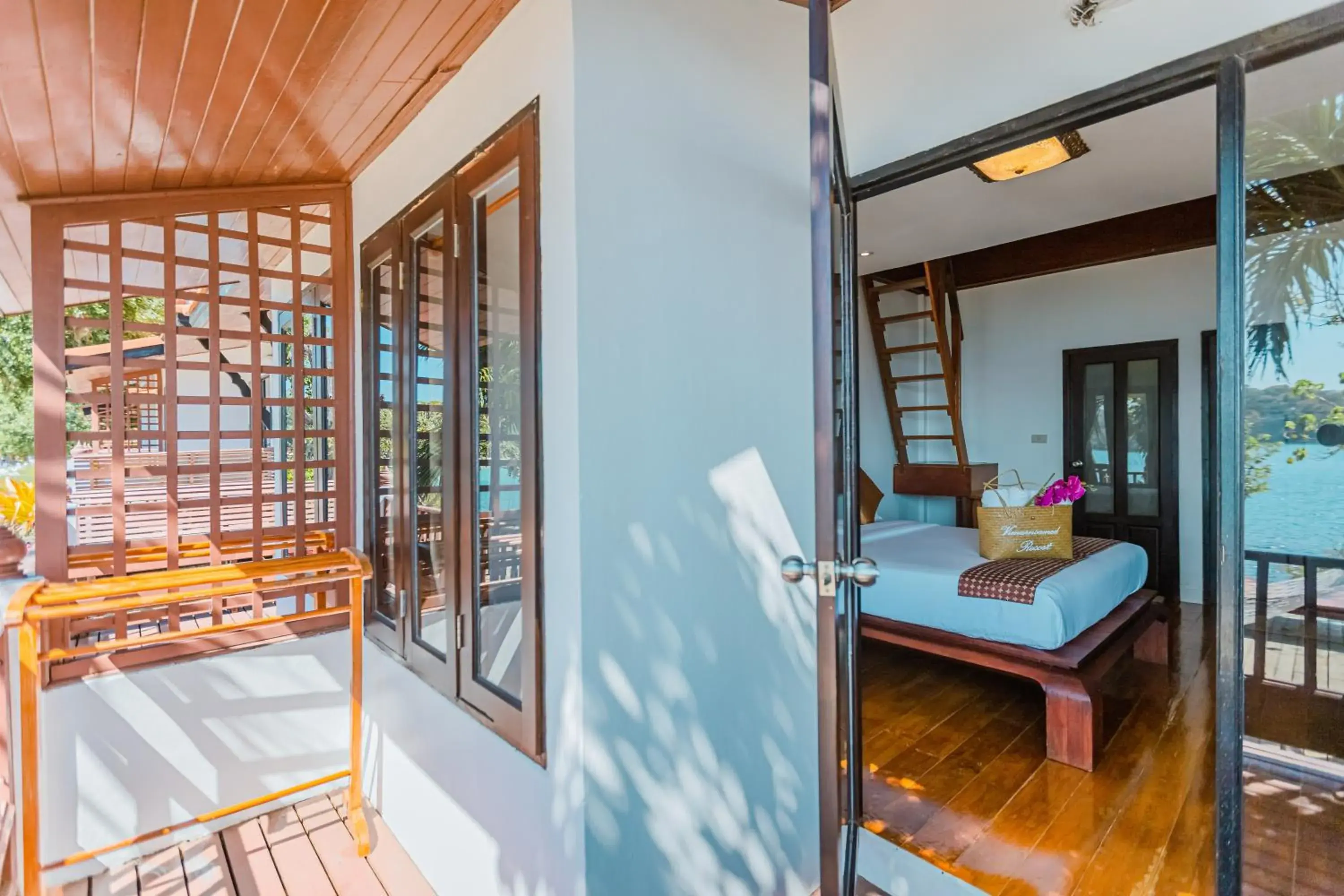 Bedroom, Bed in Vimarn Samed Resort Bedroom, Bed in Vimarn Samed Resort