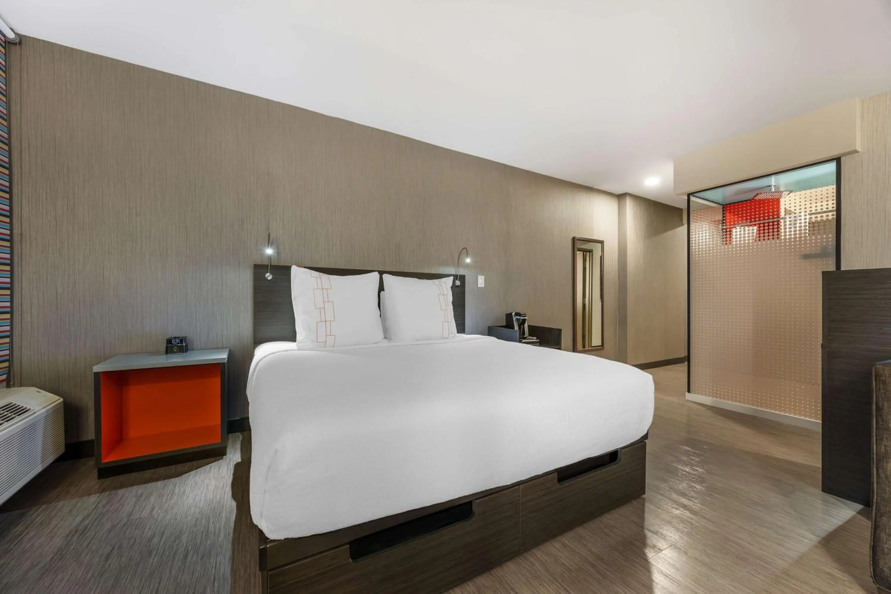 Bedroom, Bed in Vīb Best Western Springfield