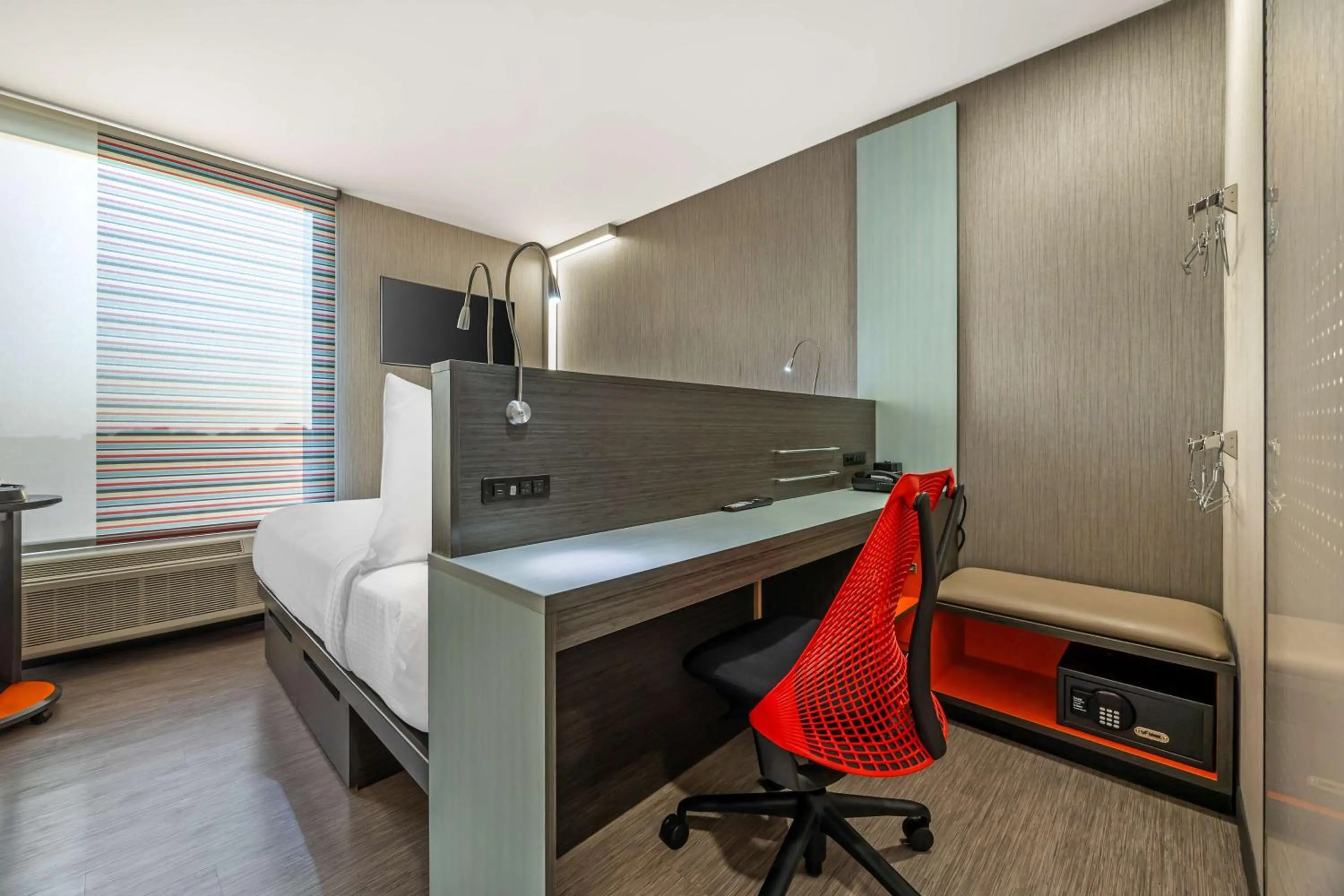 Bedroom, Bed in Vīb Best Western Springfield