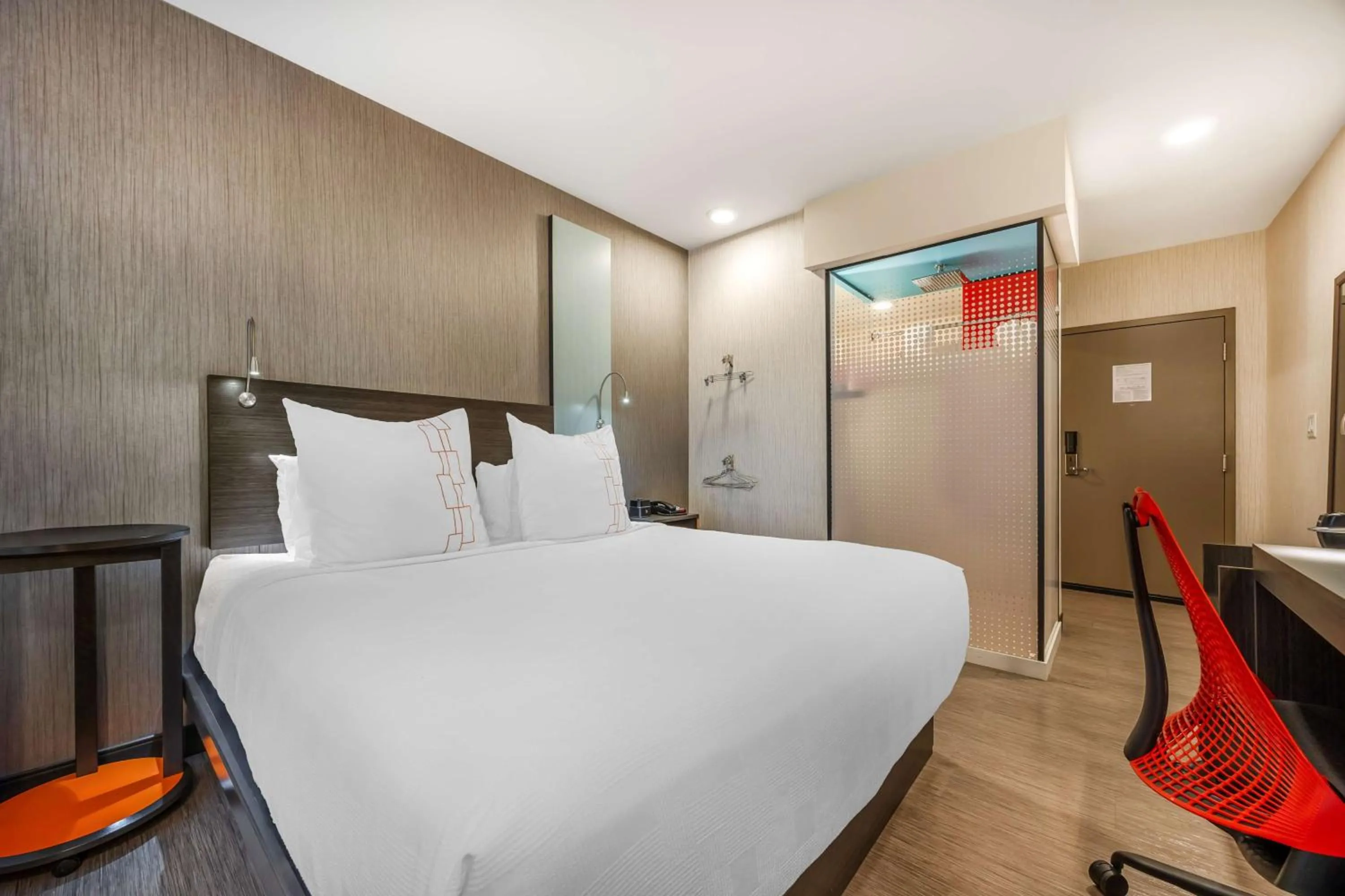 Bedroom, Bed in Vīb Best Western Springfield