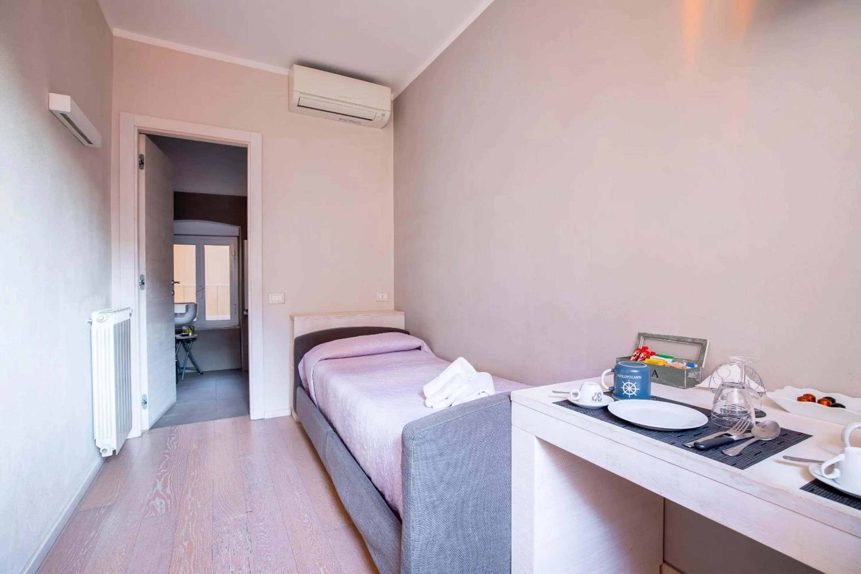Triple Room with Sea View - single occupancy in Alla Marina Affittacamere