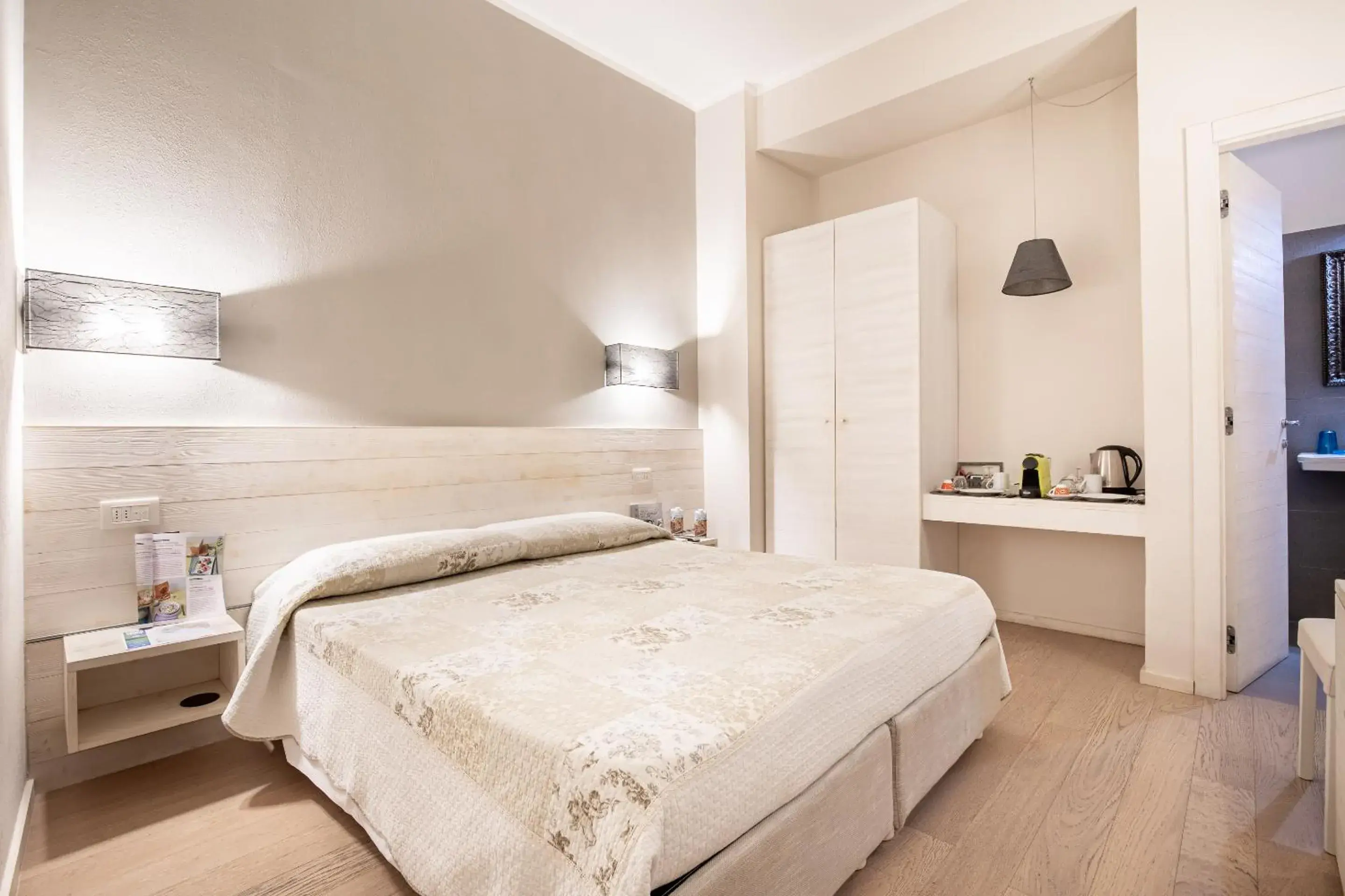 Double or Twin Room - single occupancy in Alla Marina Affittacamere Double or Twin Room - single occupancy in Alla Marina Affittacamere