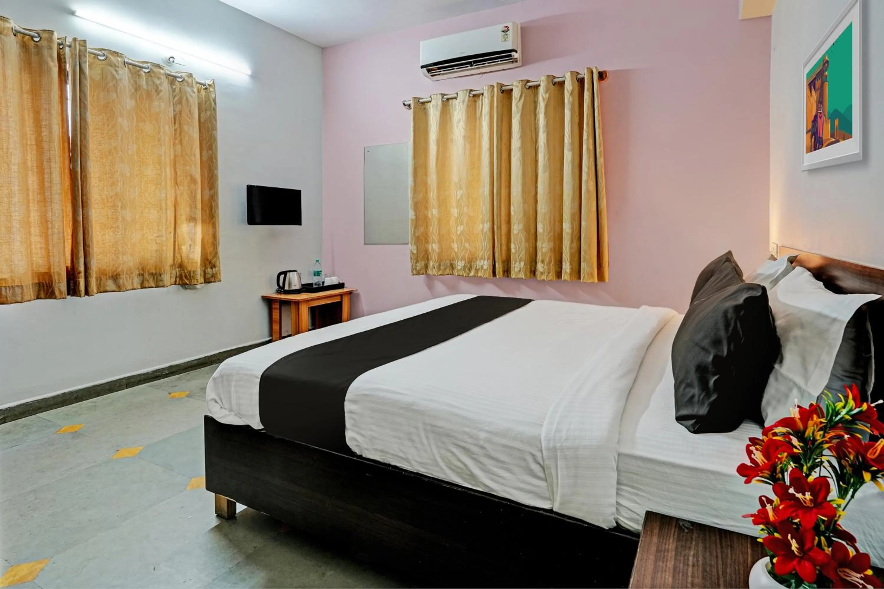 Bedroom, Bed in Hotel O Skylark Service Apartment