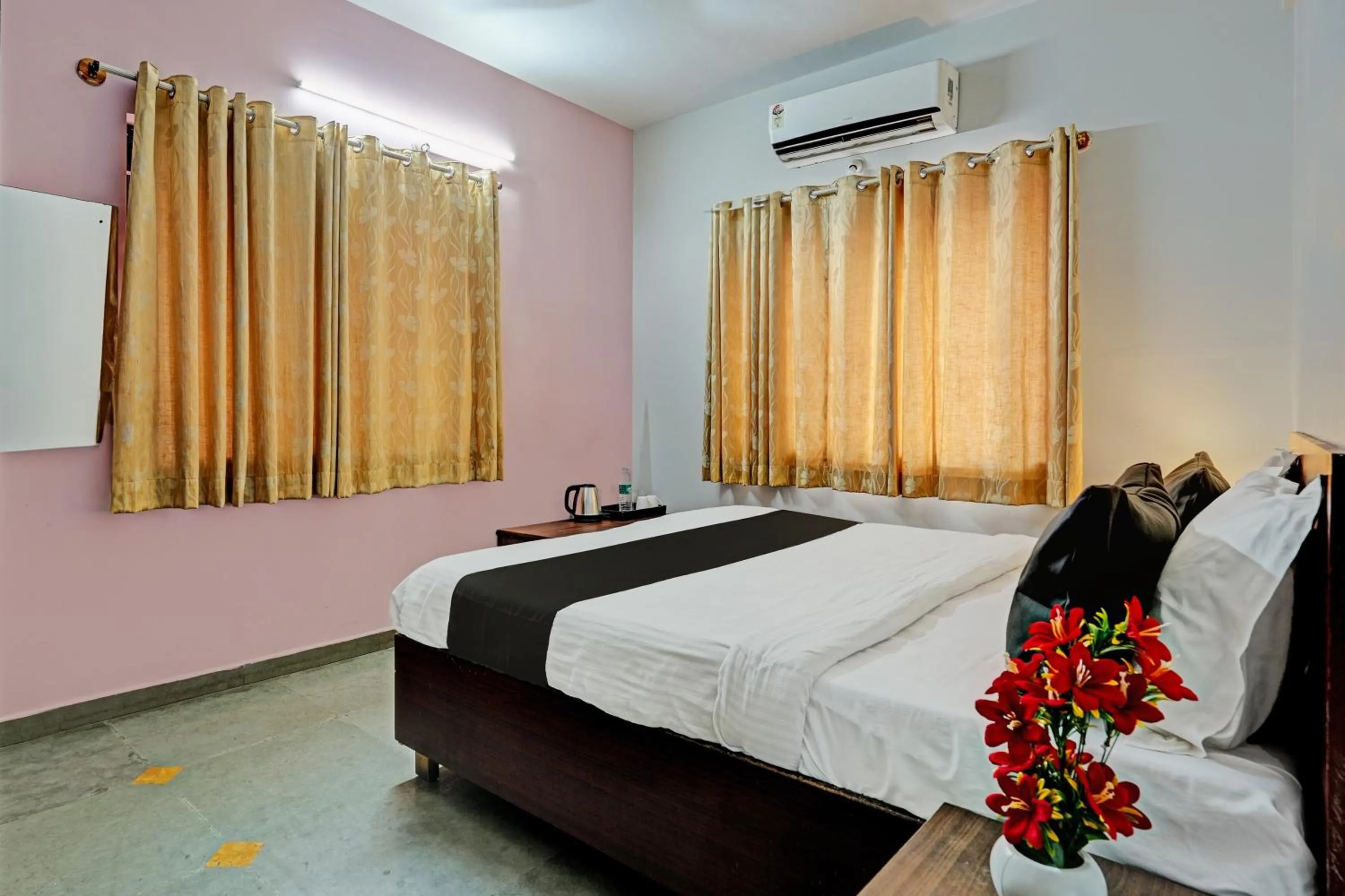 Bedroom, Bed in Hotel O Skylark Service Apartment