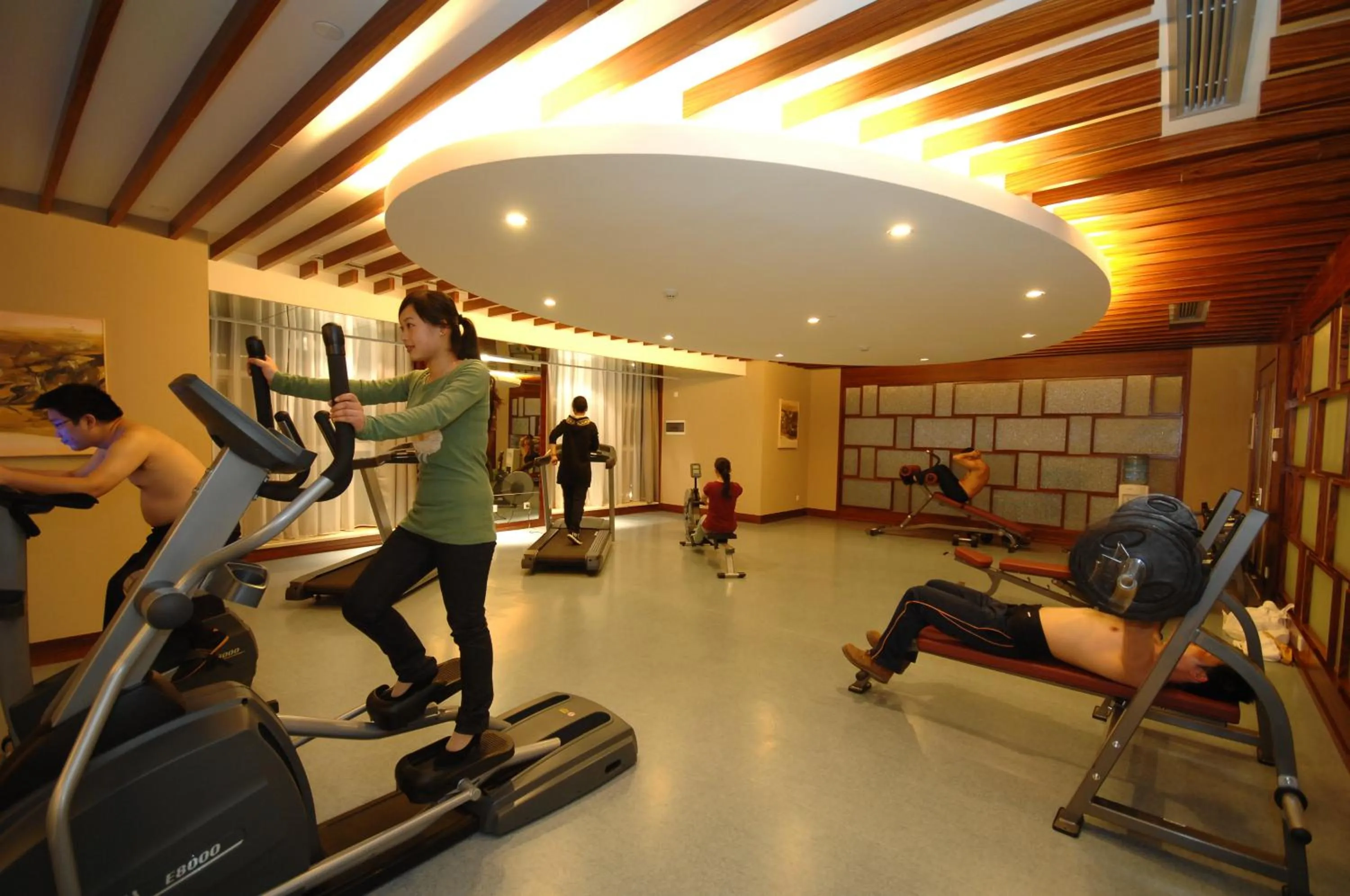 Fitness centre/facilities in Royal Palace Hotel Haining