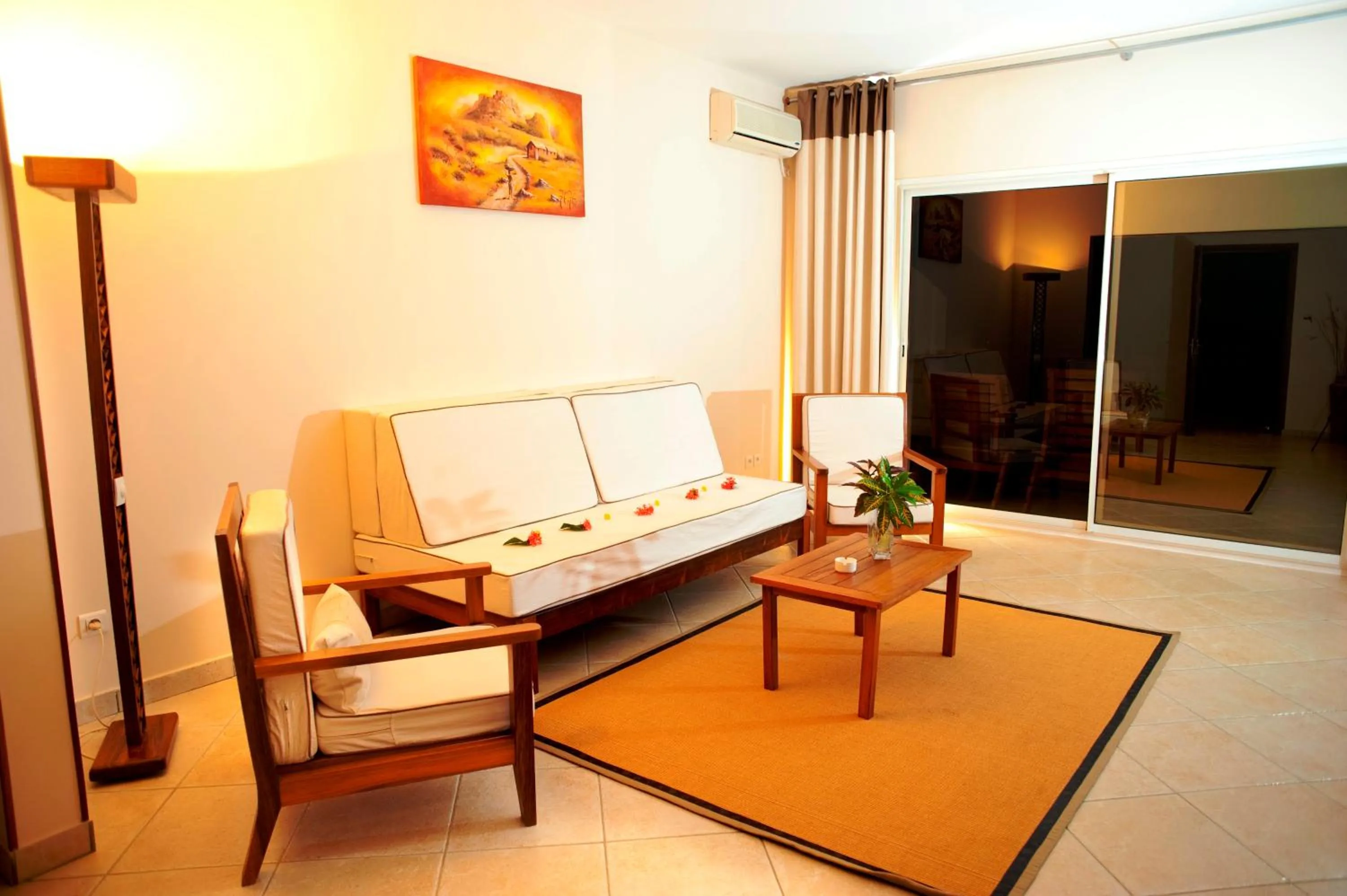 Living room in Royal Beach Hôtel