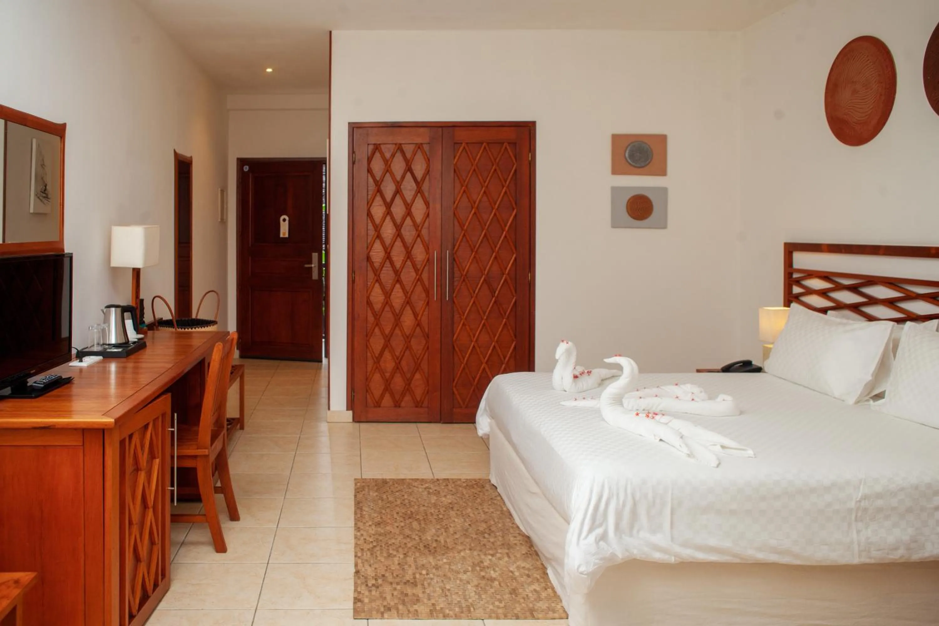 Photo of the whole room, Bed in Royal Beach Hôtel