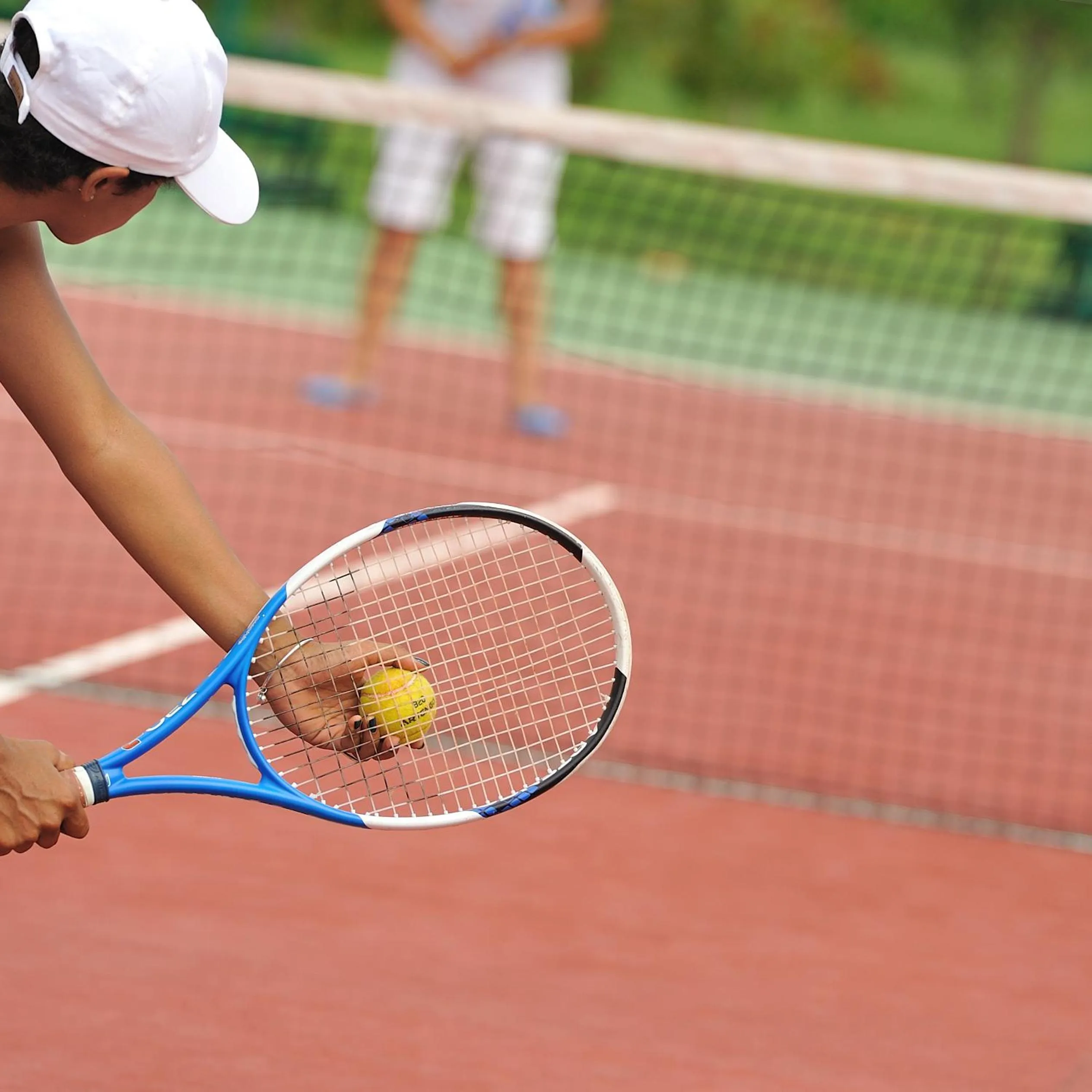 Tennis court in Royal Beach Hôtel