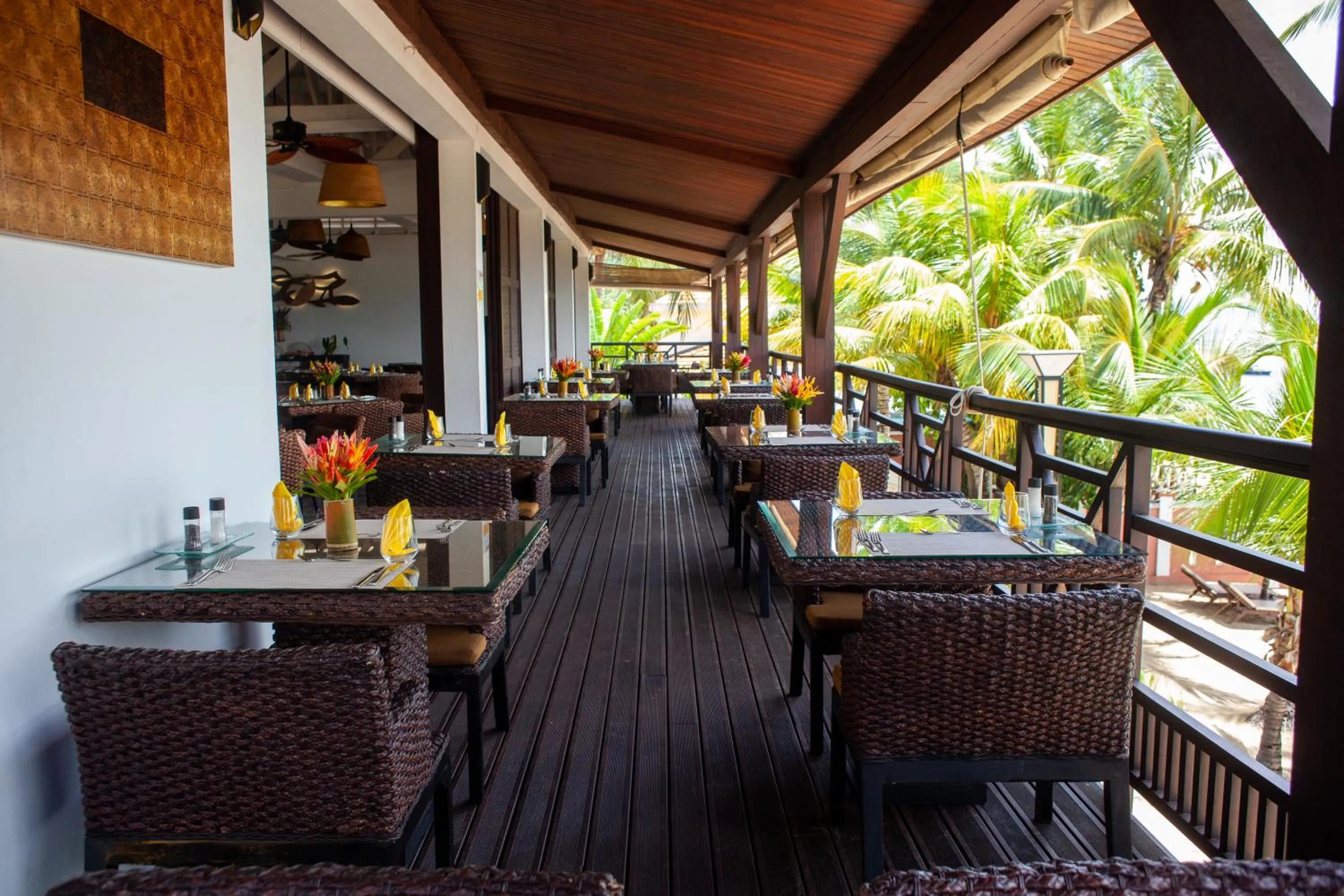 Restaurant/places to eat in Royal Beach Hôtel