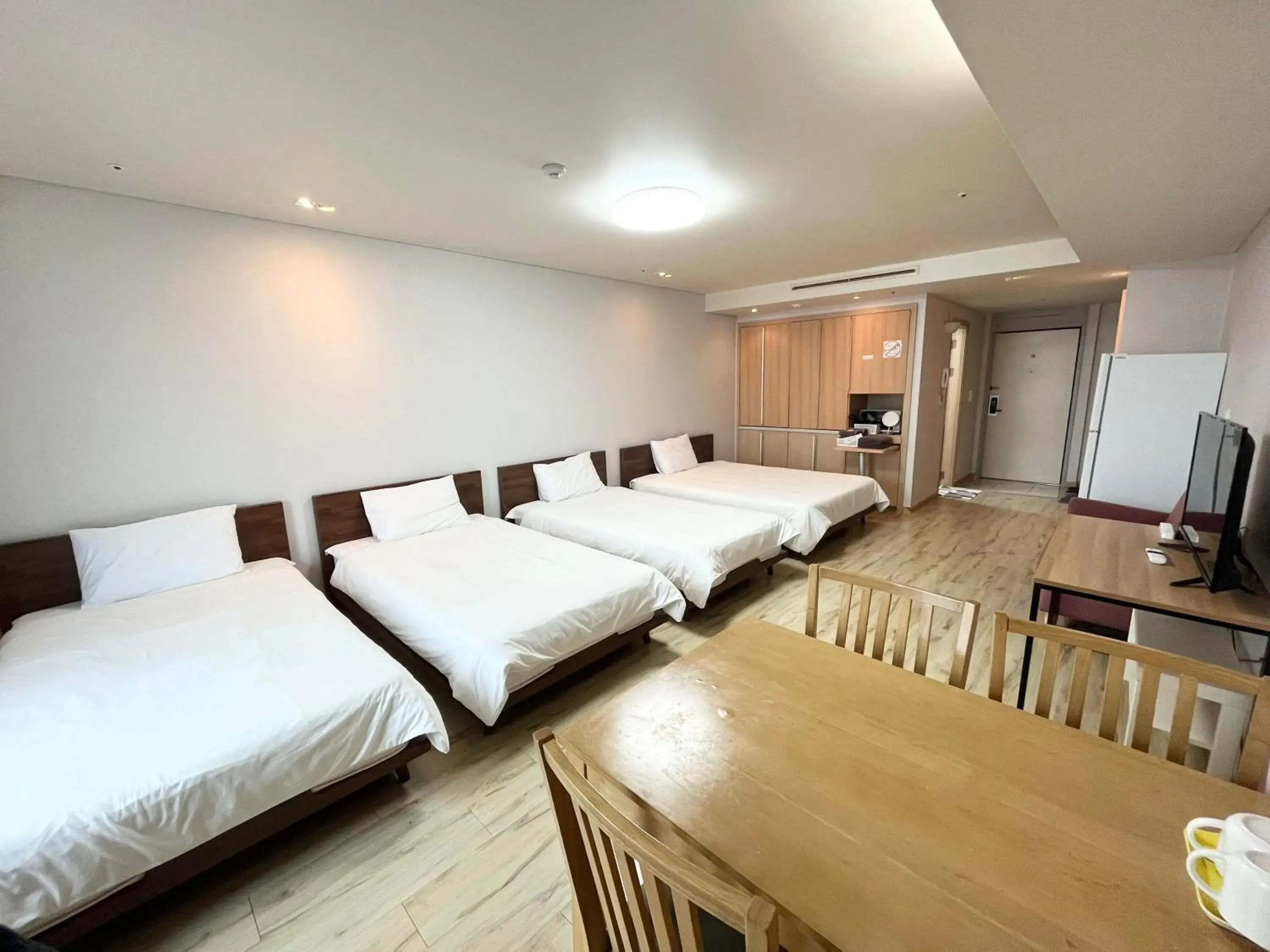 Deluxe Family Room in Incheon Airport Guesthouse Deluxe Family Room in Incheon Airport Guesthouse