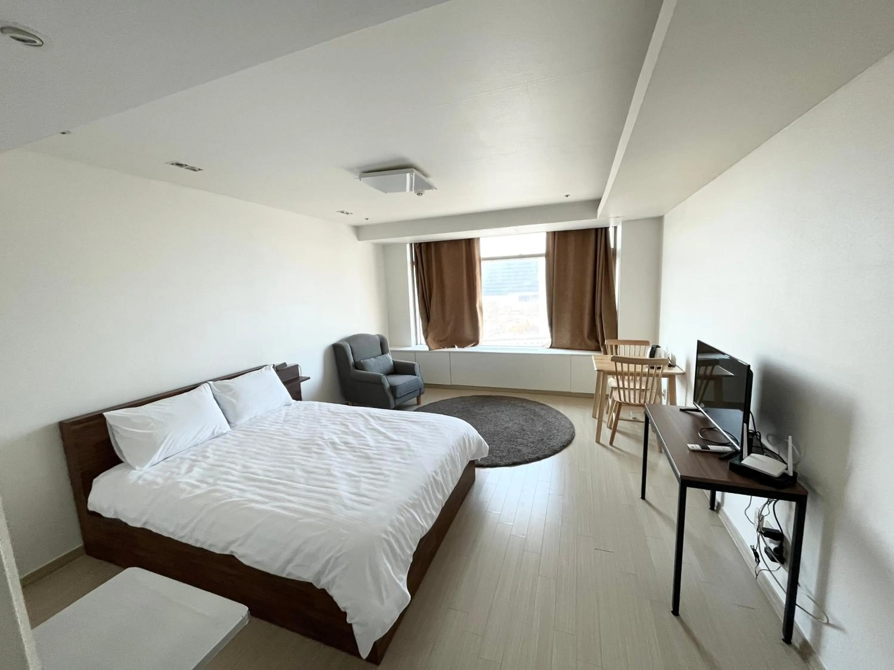 Photo of the whole room, Bed in Incheon Airport Guesthouse