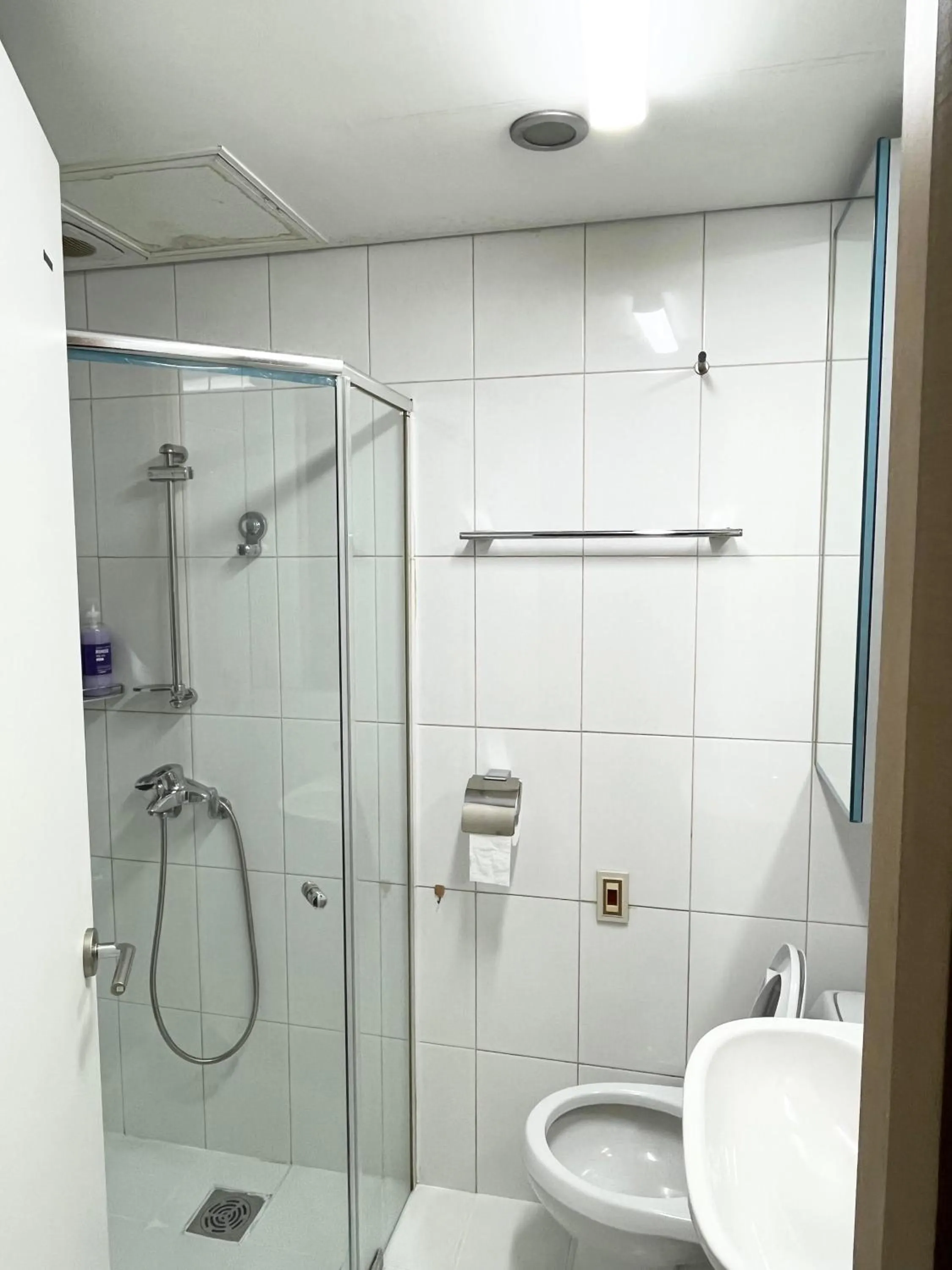 Bathroom in Incheon Airport Guesthouse