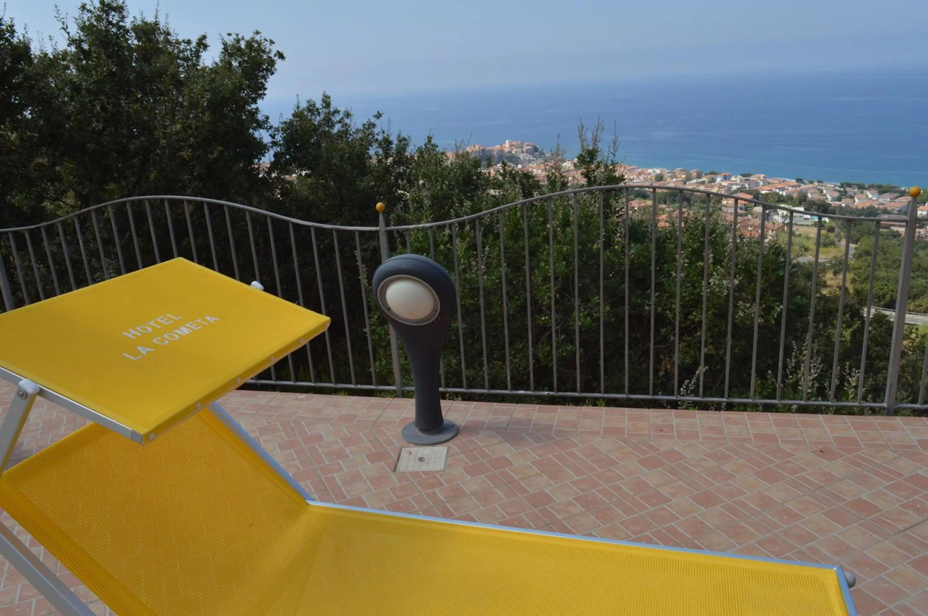 Property building in Hotel La Cometa