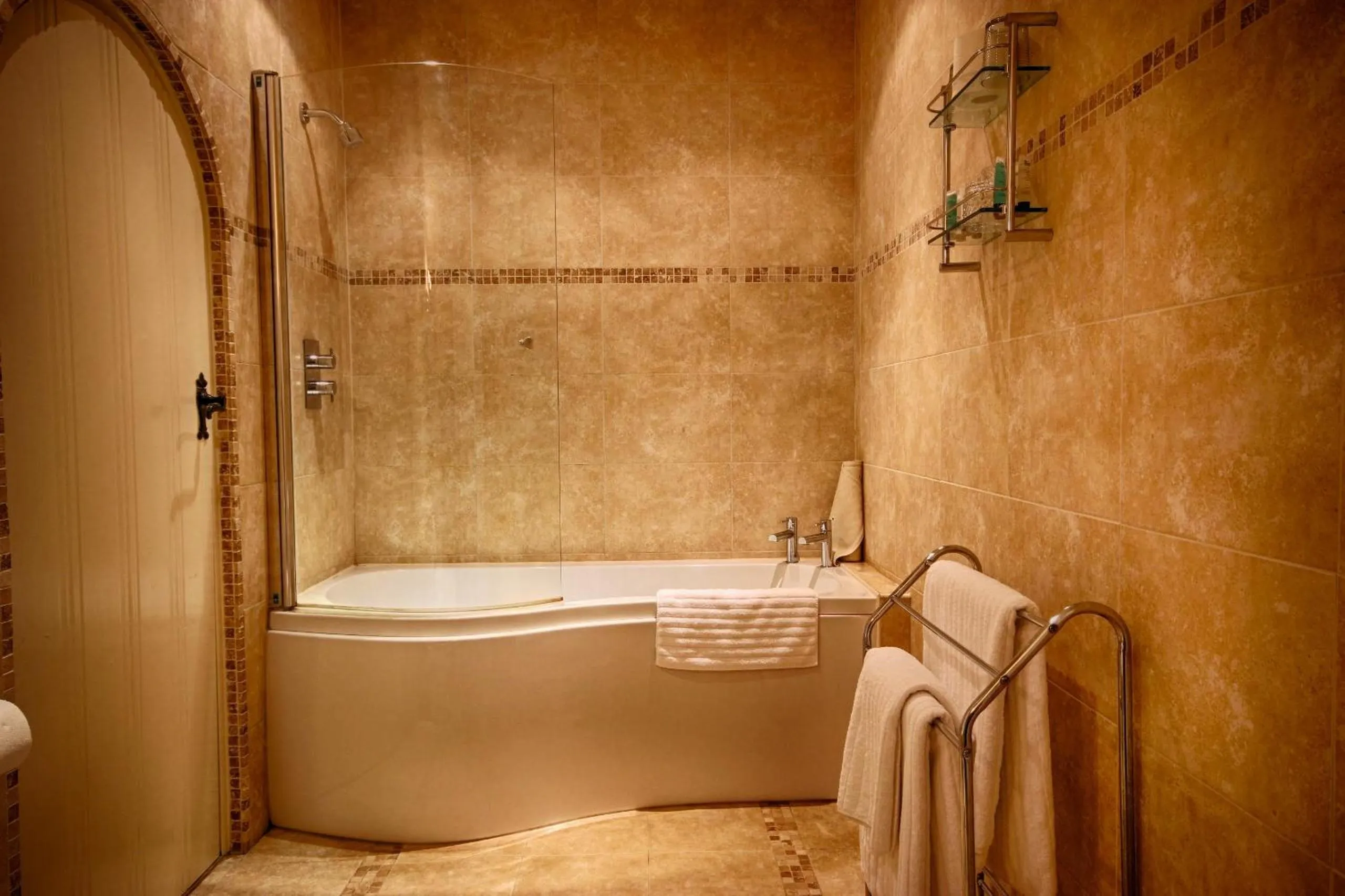 Shower in Felbrigg Lodge Bed And Breakfast