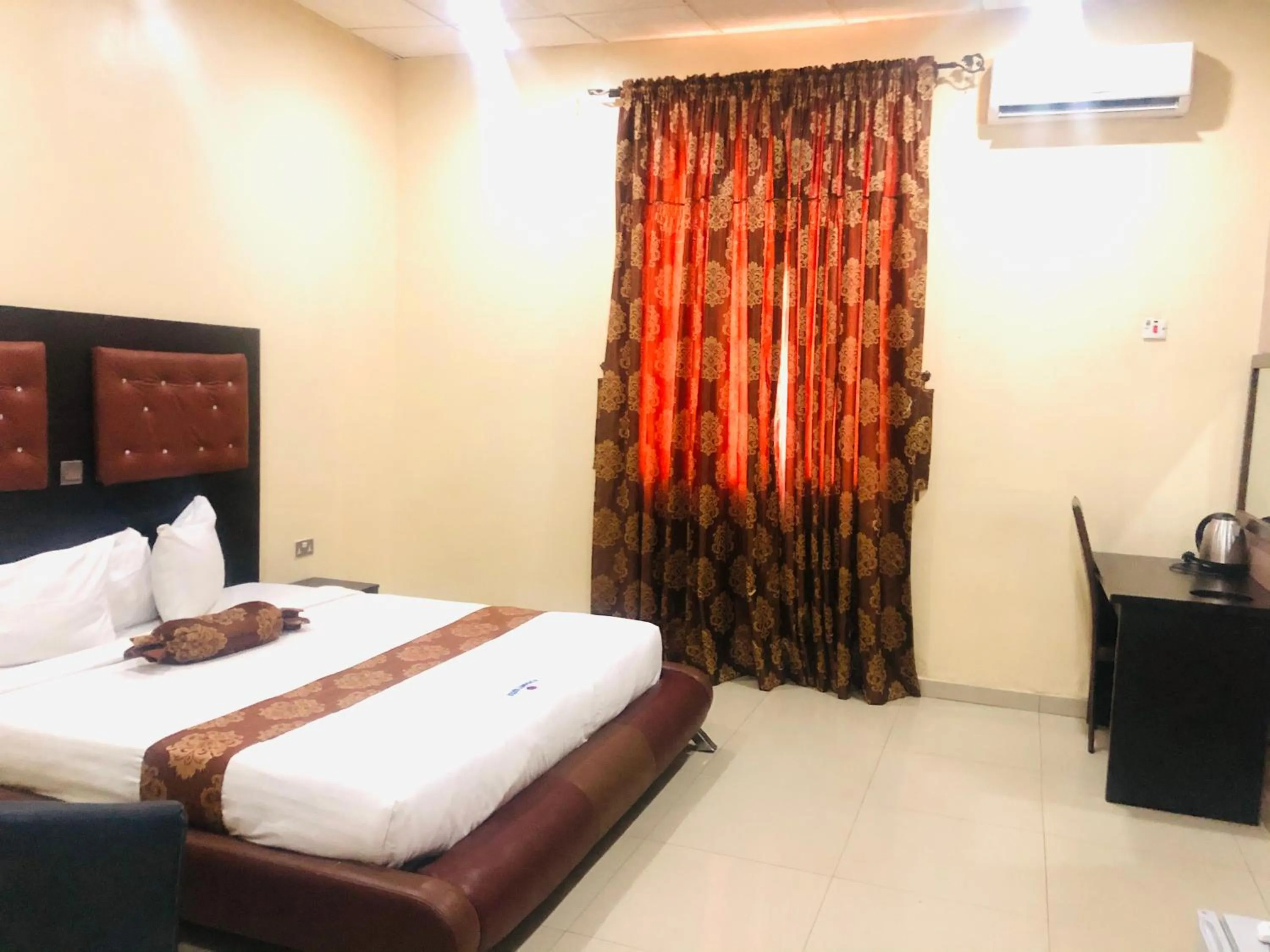 Bedroom in Mayor's & Diplomat Suite - GRA