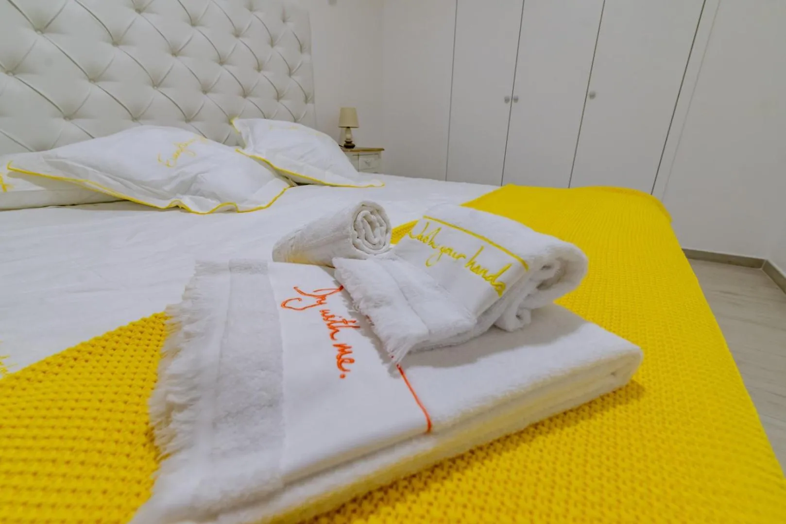 Bed in Espírito Santo - AL