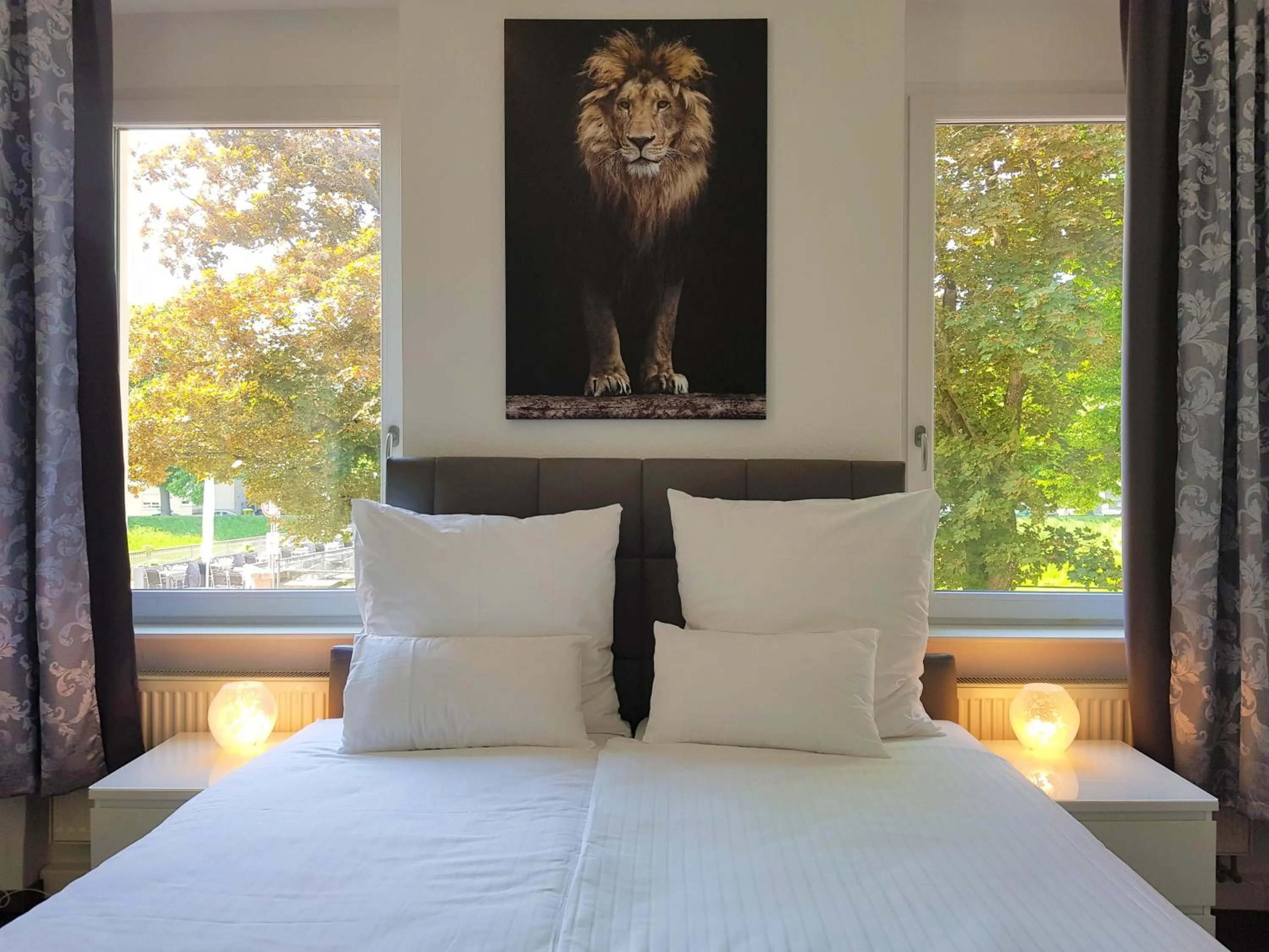 Bed in Hotel Schützen
