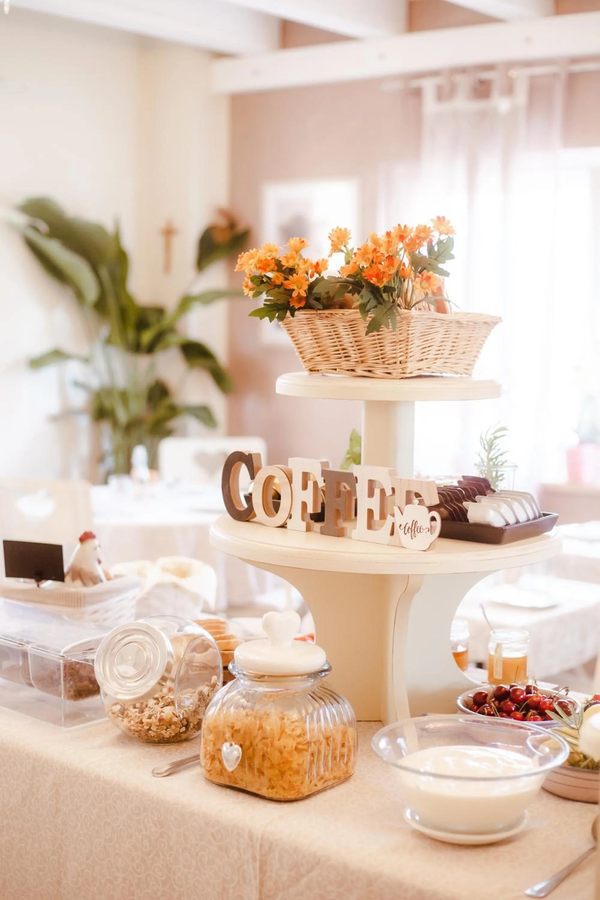 Buffet breakfast in Residence Cà di Capri