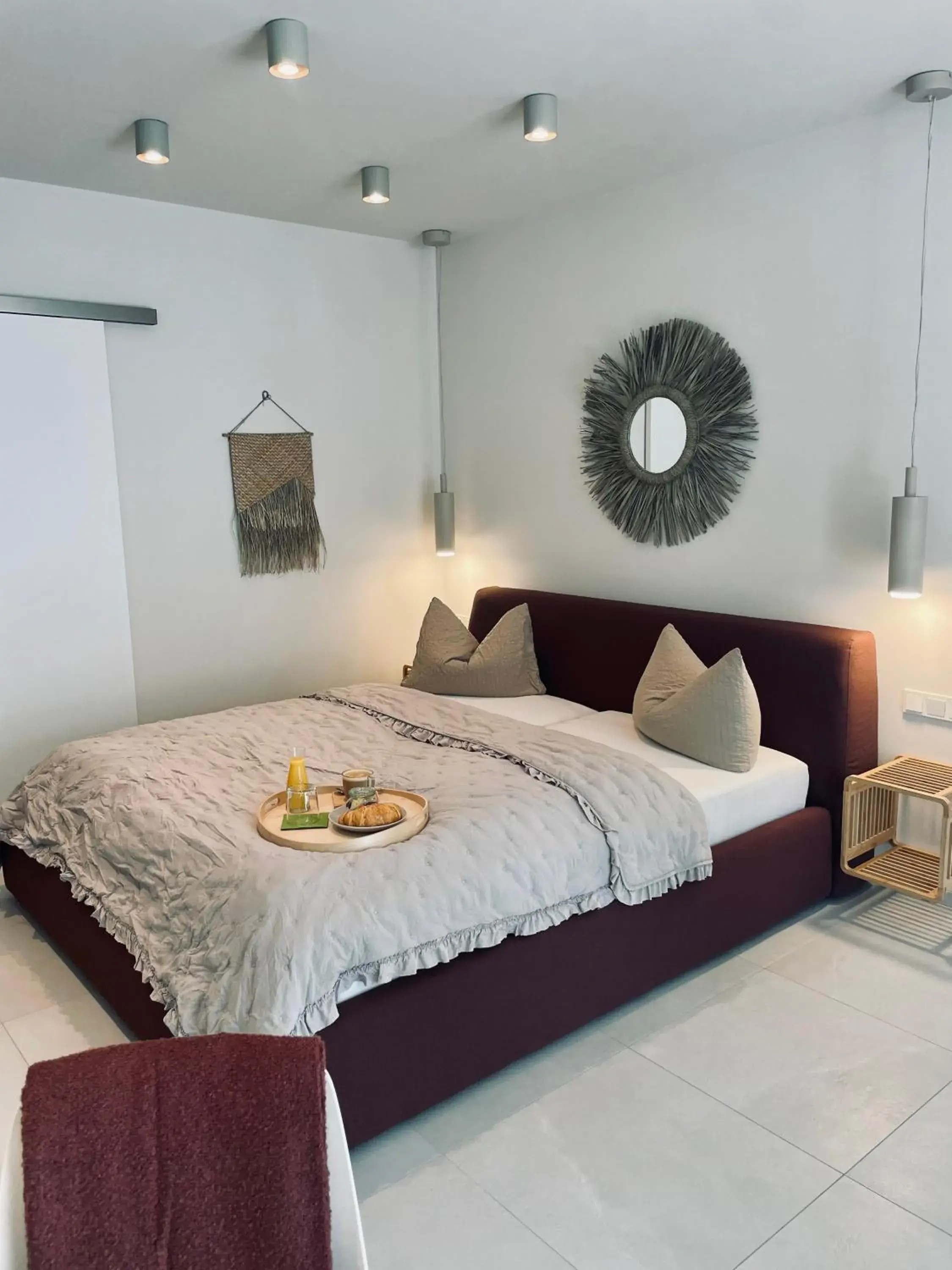 King Room with Roll-In Shower - single occupancy - Disability Access in Hotel-Bistro-Europa King Room with Roll-In Shower - single occupancy - Disability Access in Hotel-Bistro-Europa