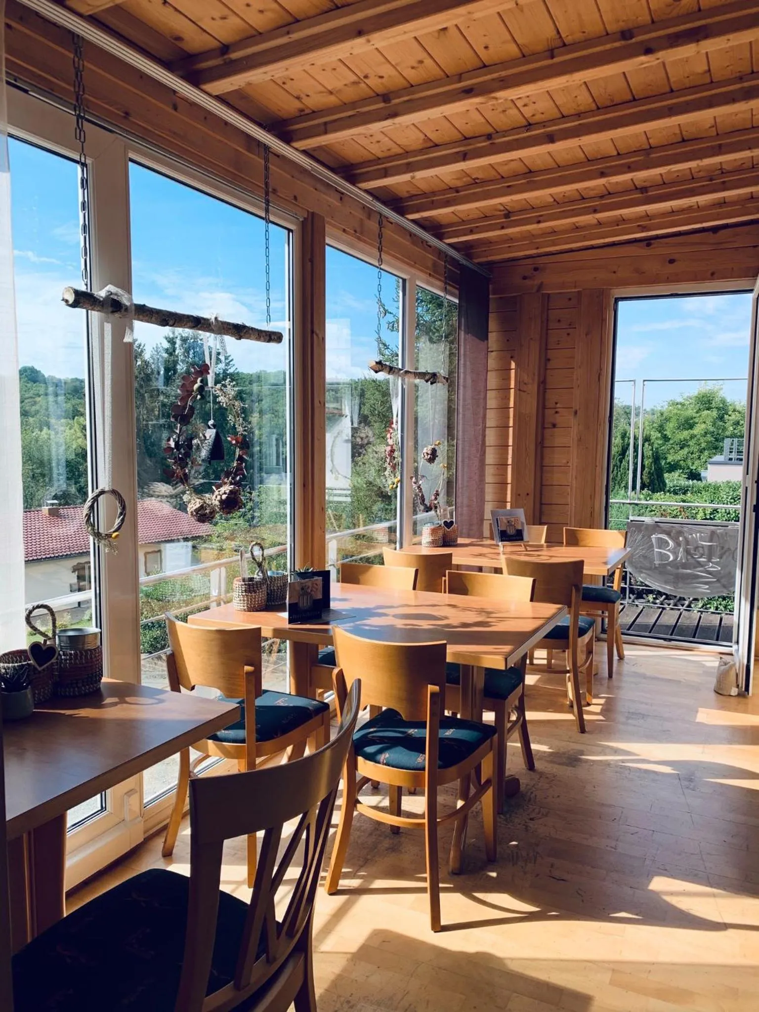 Restaurant/places to eat in Hotel-Bistro-Europa