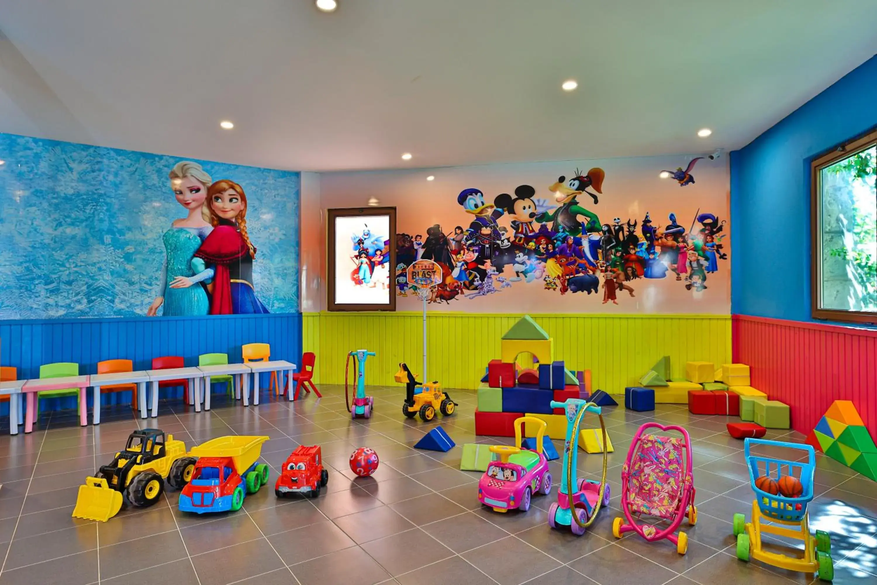 Property building, Kid's Club in Crystal Prestige Elite Hotel