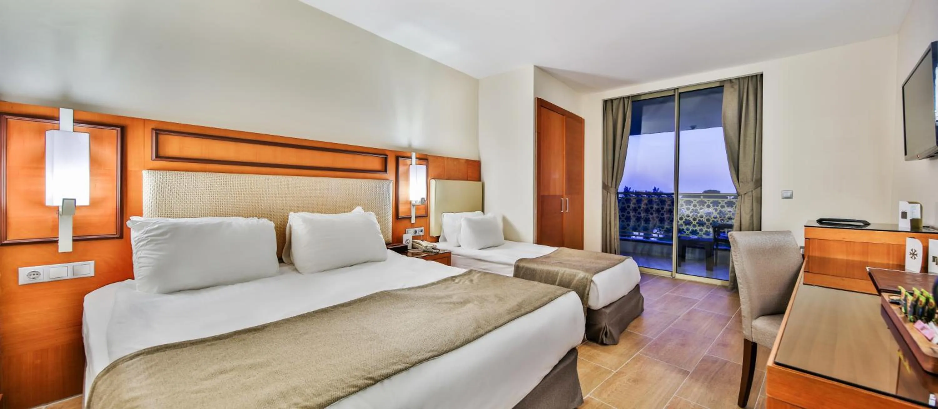 Property building, Bed in Crystal Prestige Elite