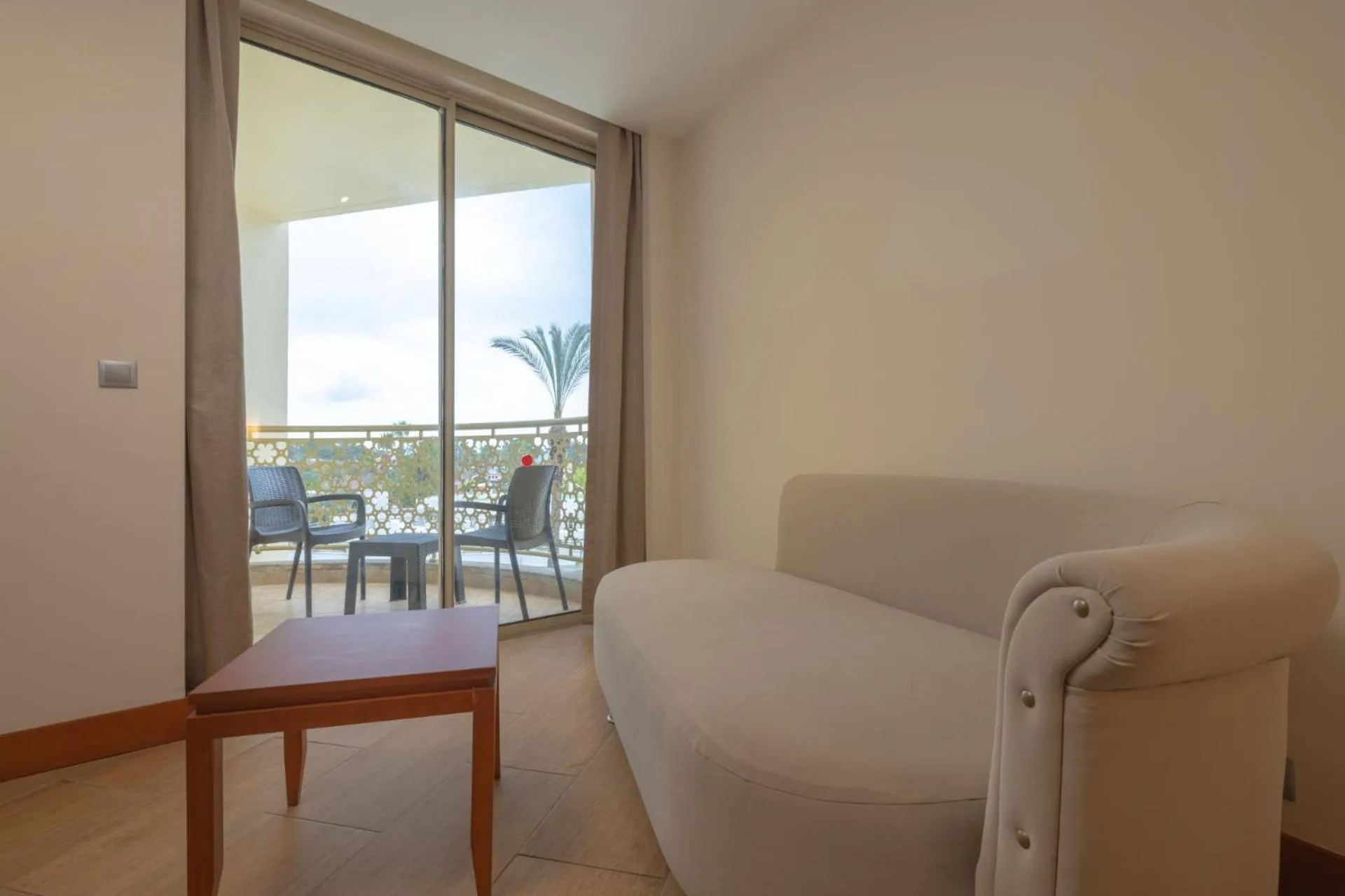 Crystal Prestige Pearl Collection