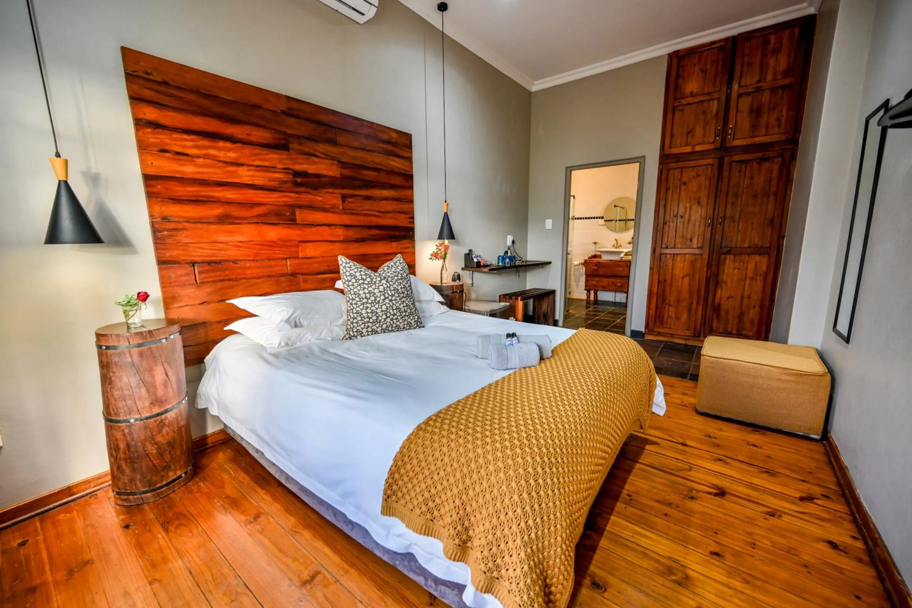 Bed in Blue Rain Guest House