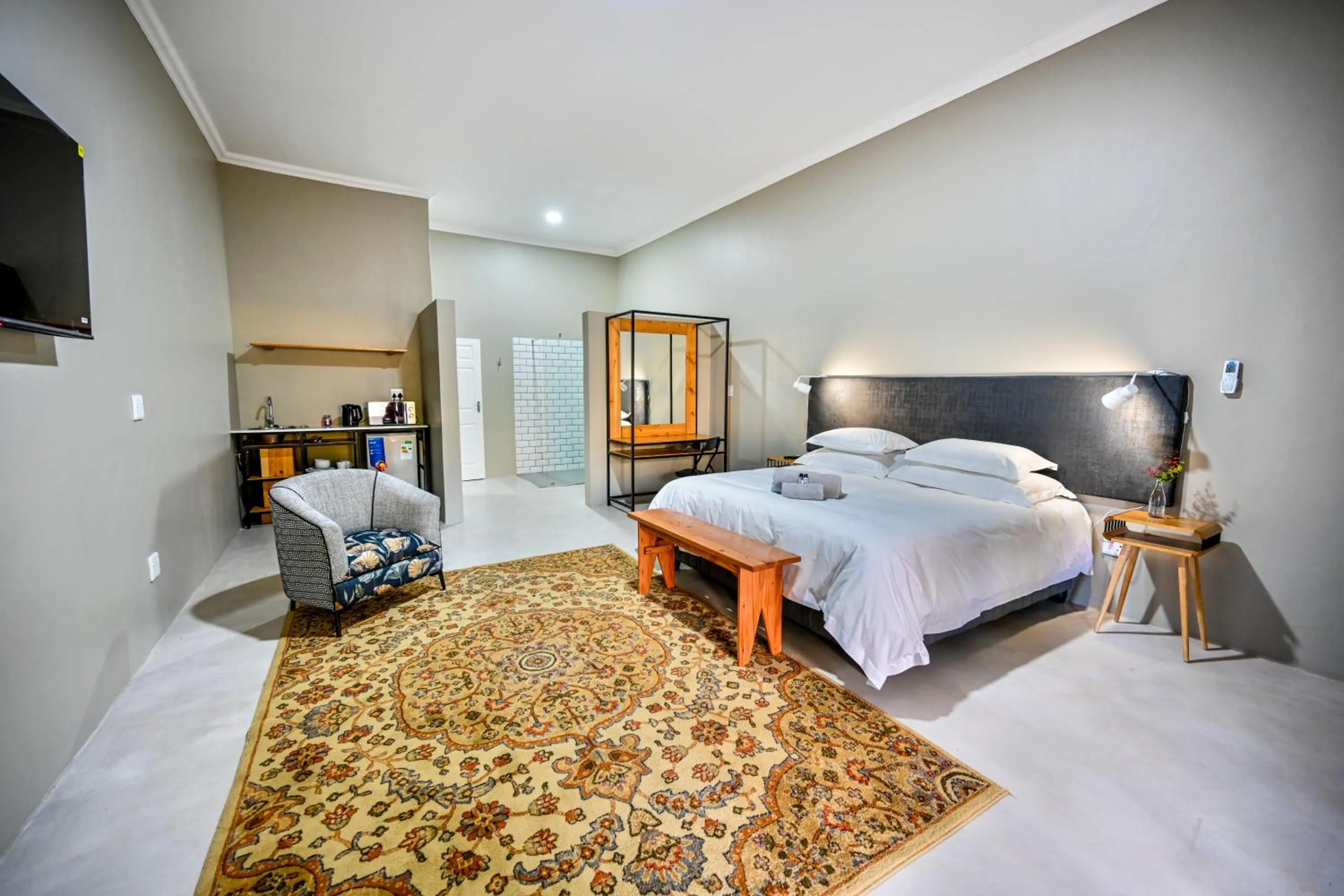 Photo of the whole room, Bed in Blue Rain Guest House