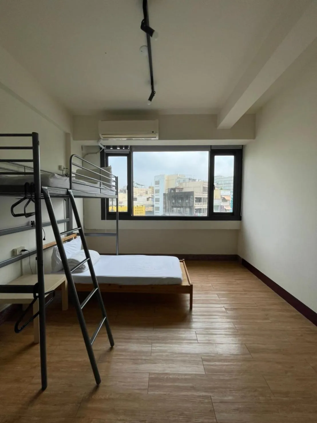 Bed in Chiayi Petite Hostel