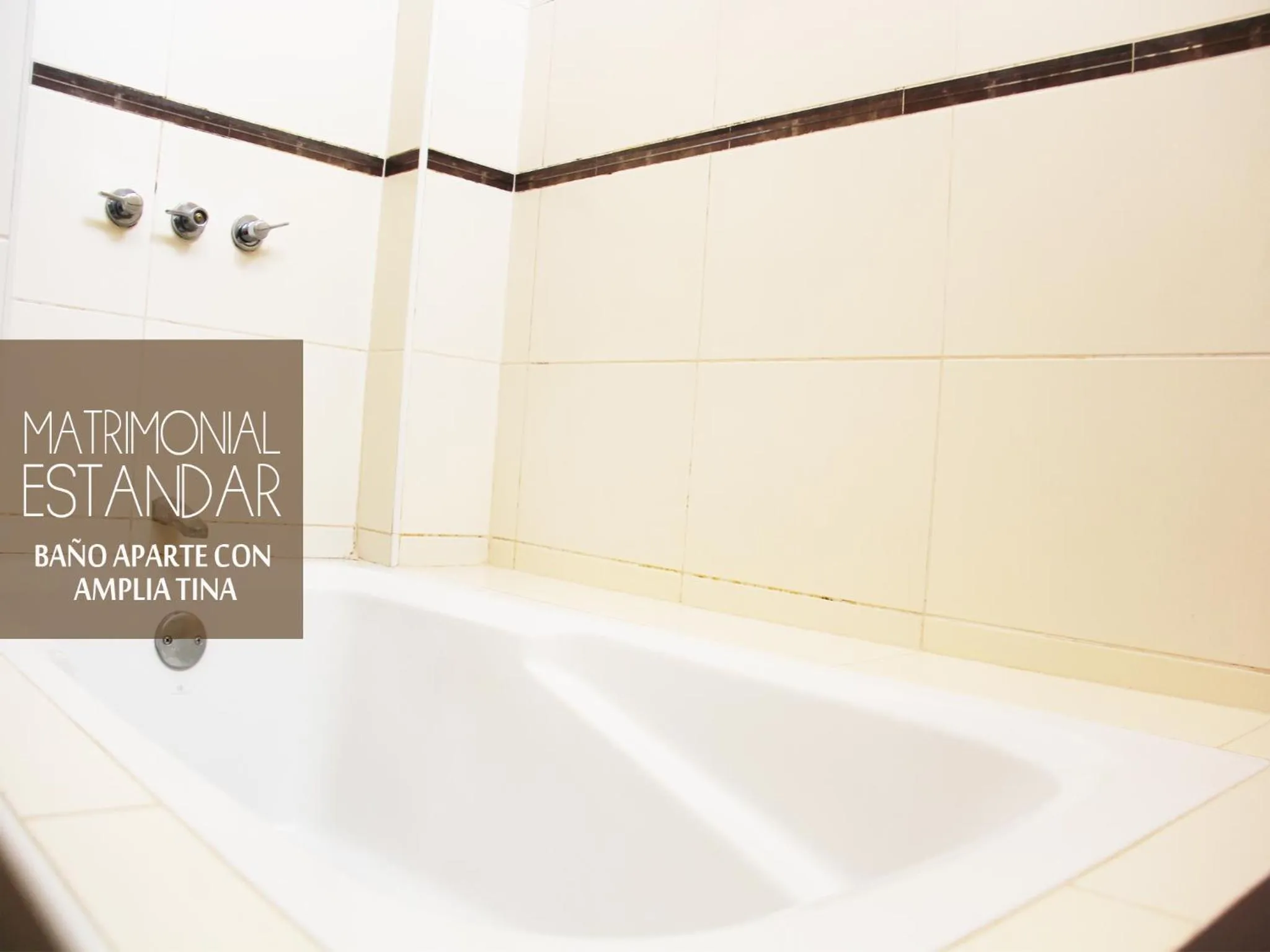 Bathroom in Hotel Mochiks