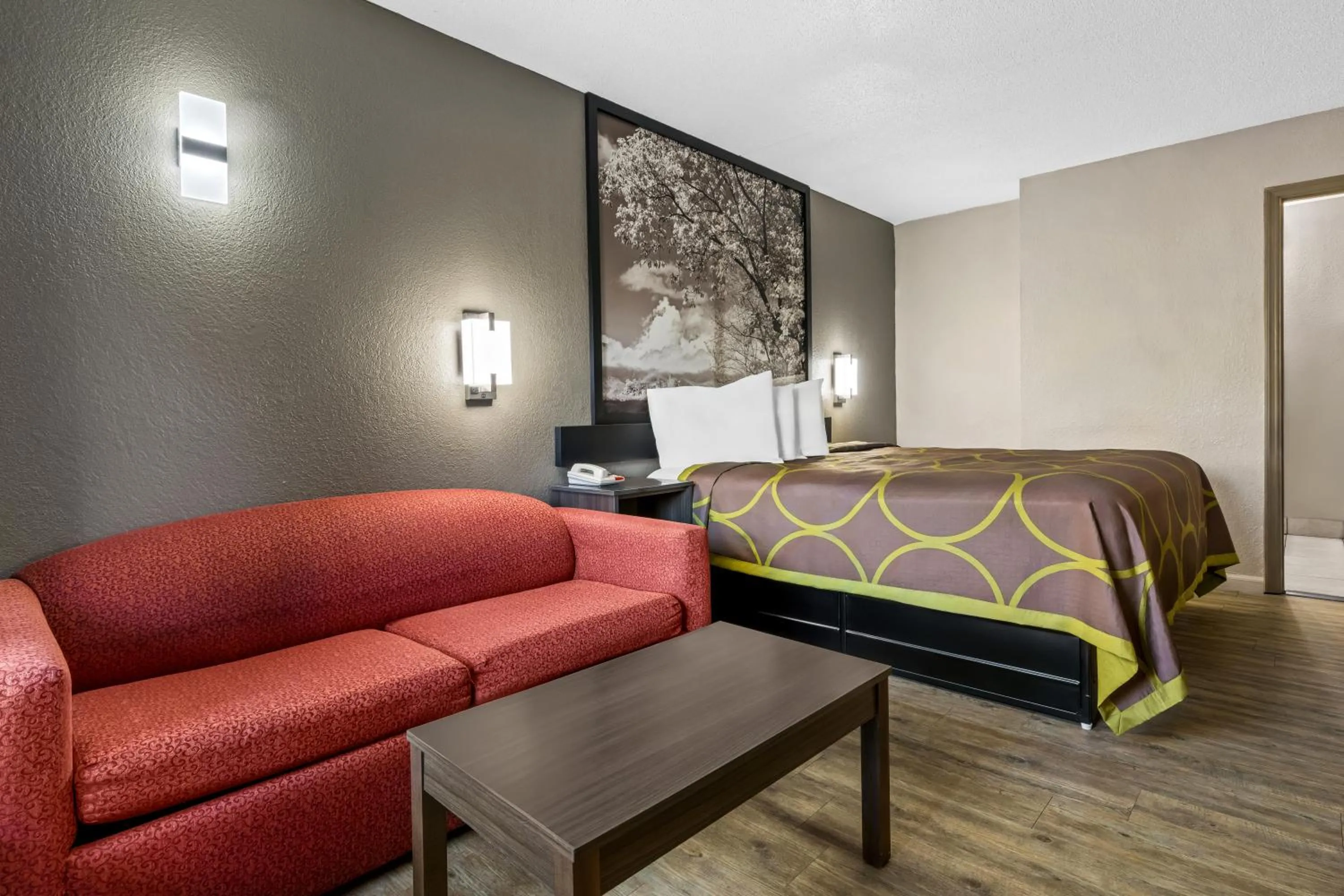 Seating area, Bed in Super 8 by Wyndham Garysburg/Roanoke Rapids