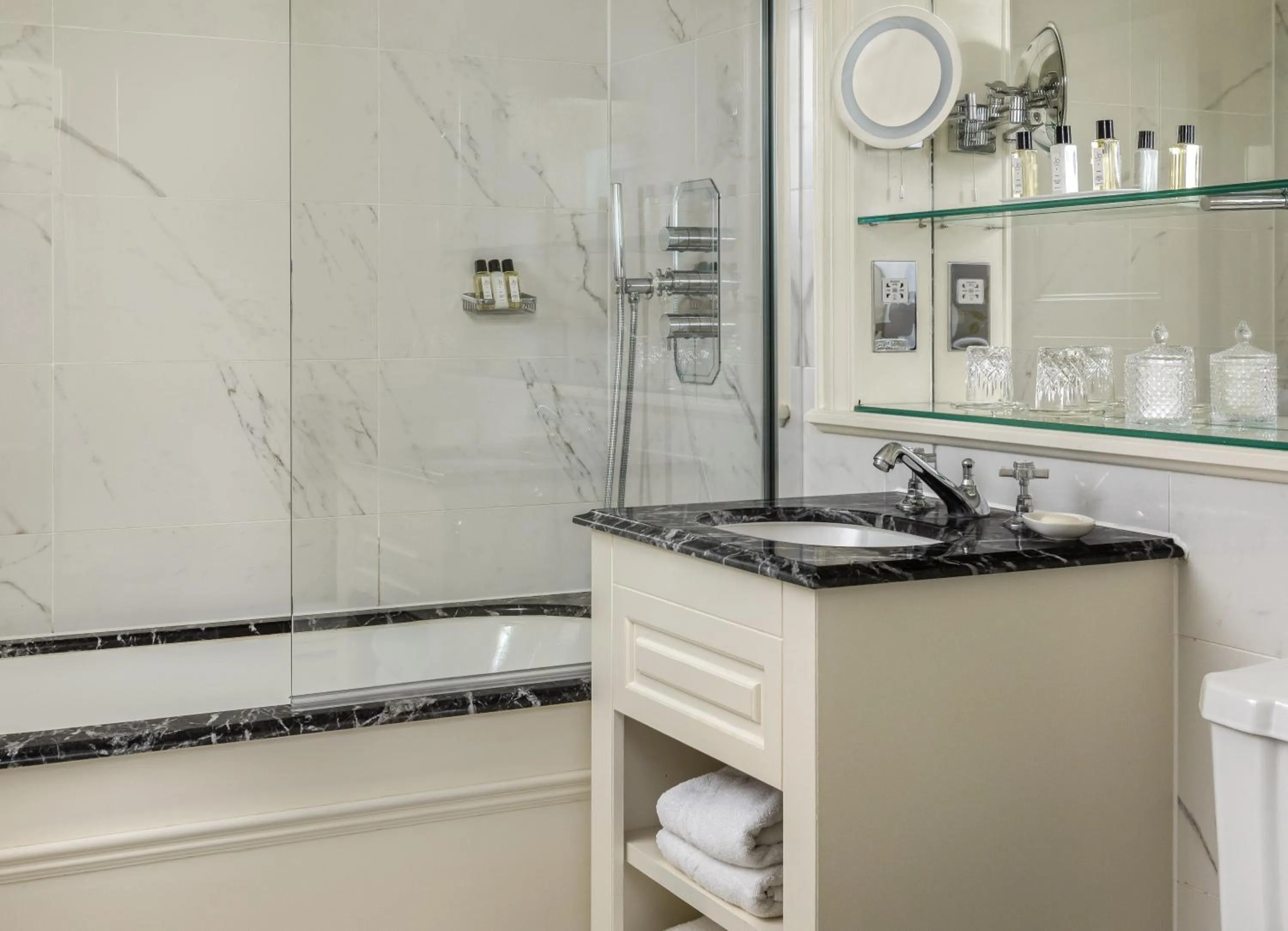 Bathroom in The Goring