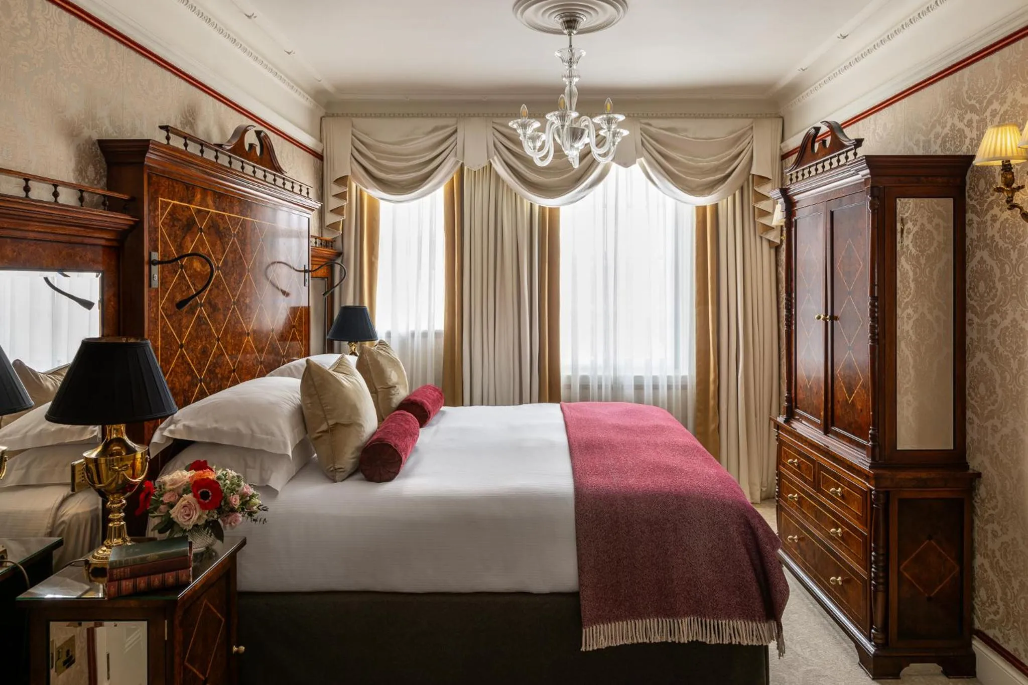 Bedroom, Bed in The Goring