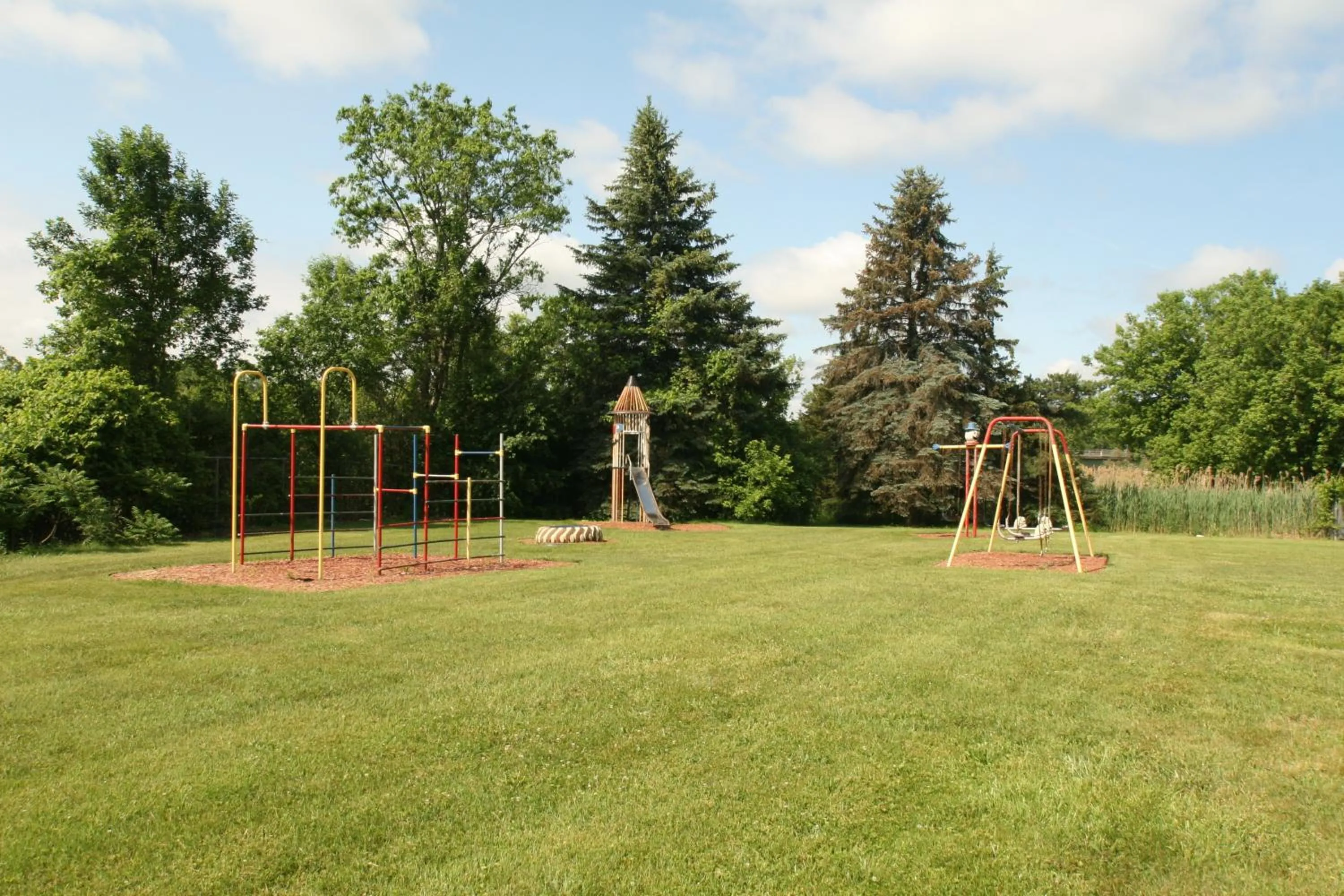 Children play ground in Budget Inn Cicero