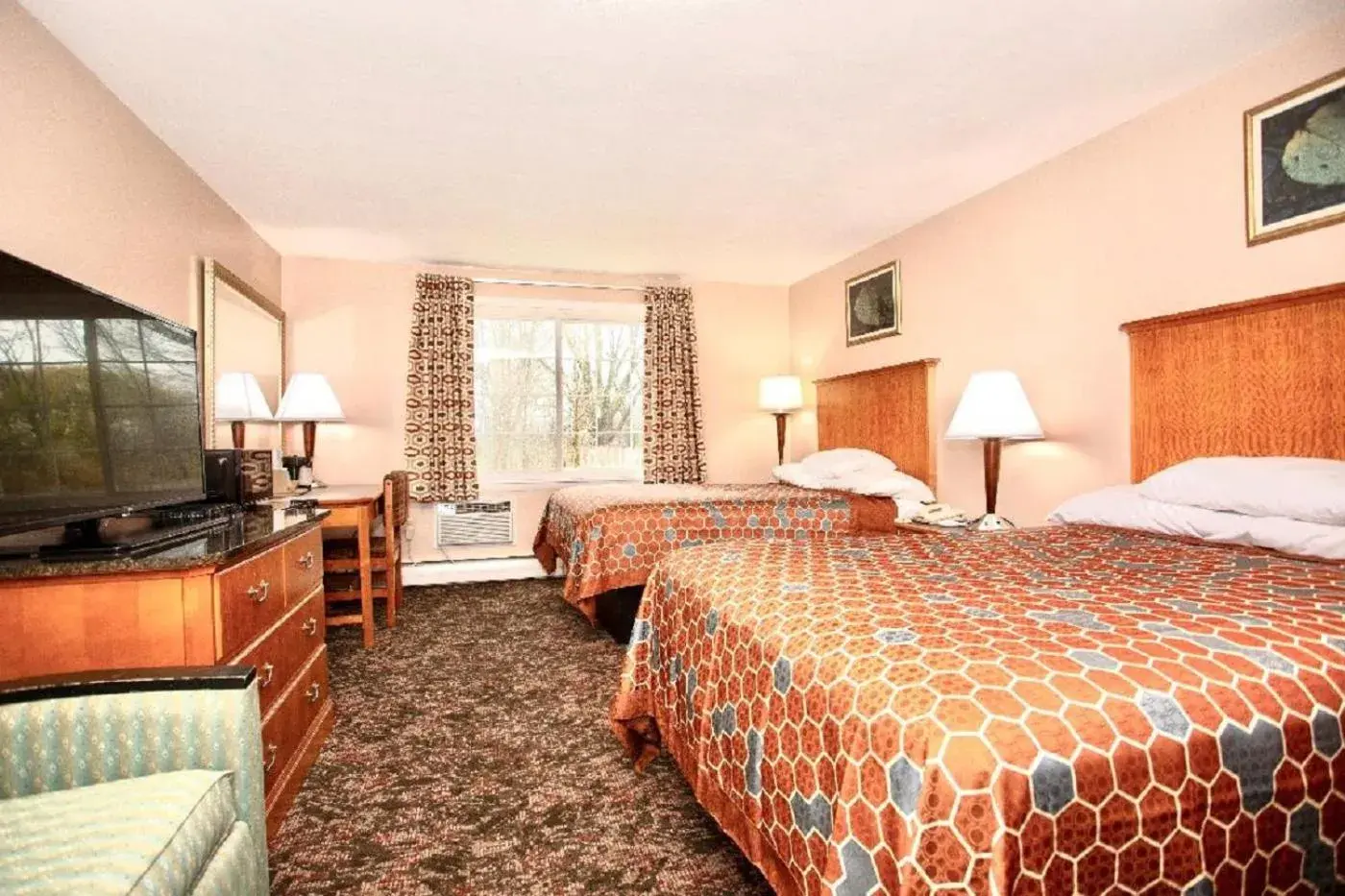 Photo of the whole room, Bed in Budget Inn Cicero