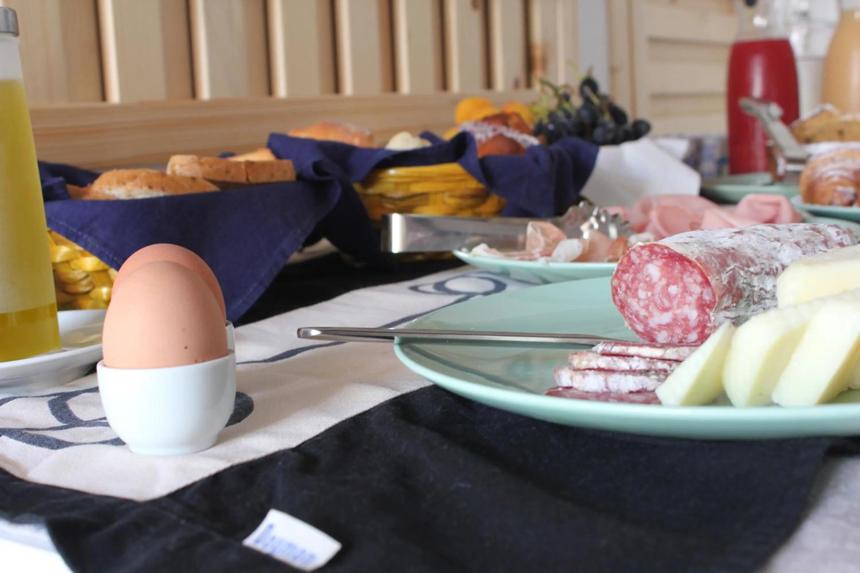 Buffet breakfast in B&B Da Peppa