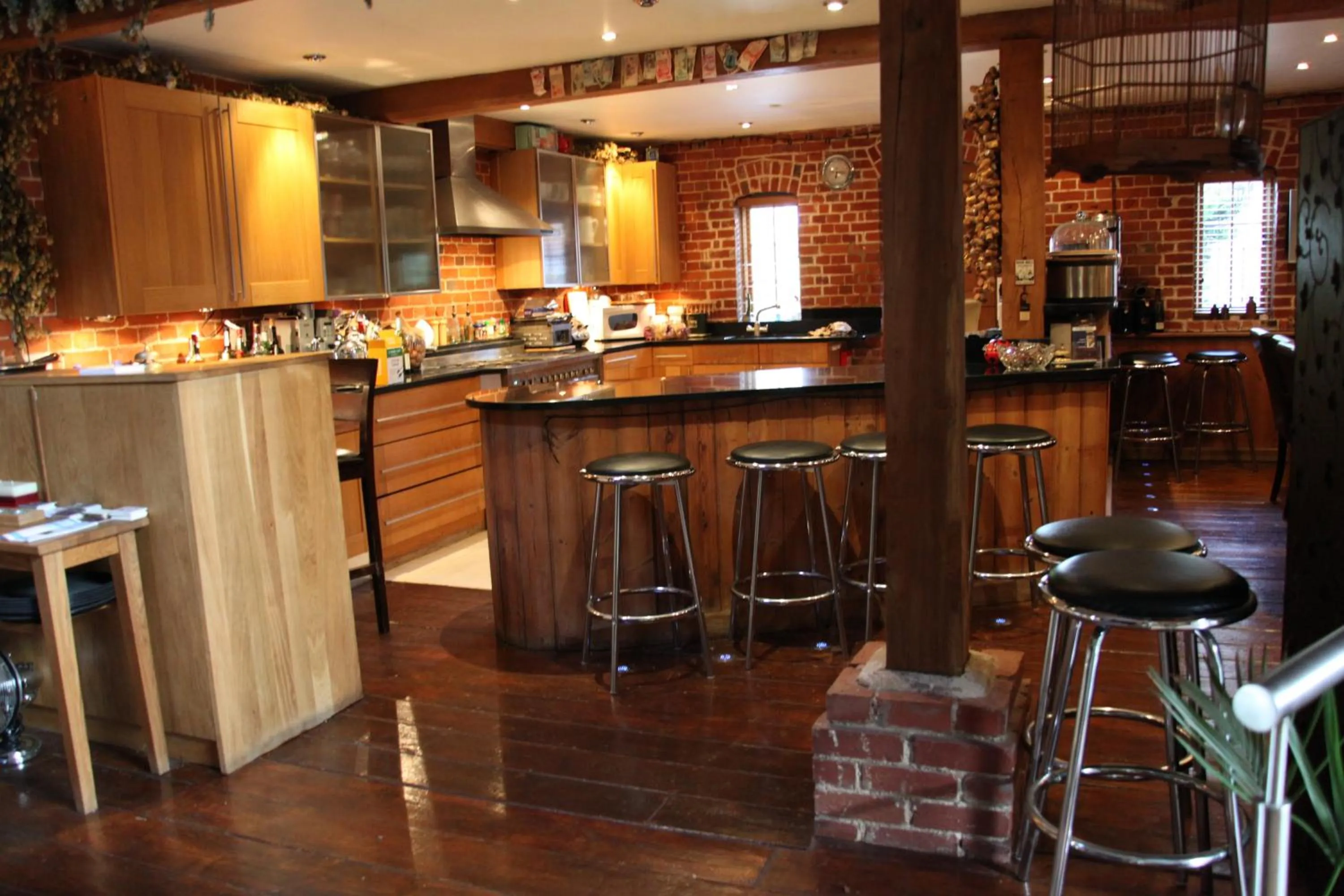 Kitchen or kitchenette in Tonge Barn