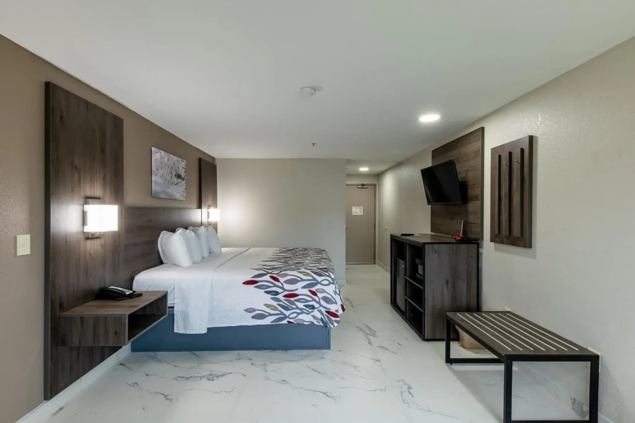 Bedroom, Bed in Red Roof Inn Pharr - McAllen Bedroom, Bed in Red Roof Inn Pharr - McAllen