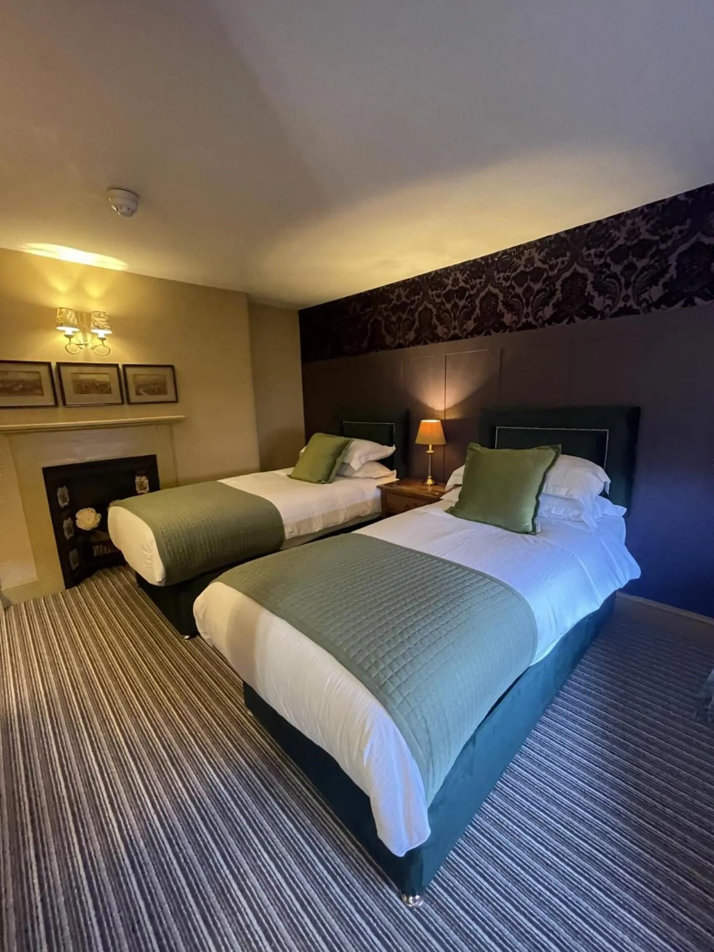 Bedroom, Bed in The King's Head