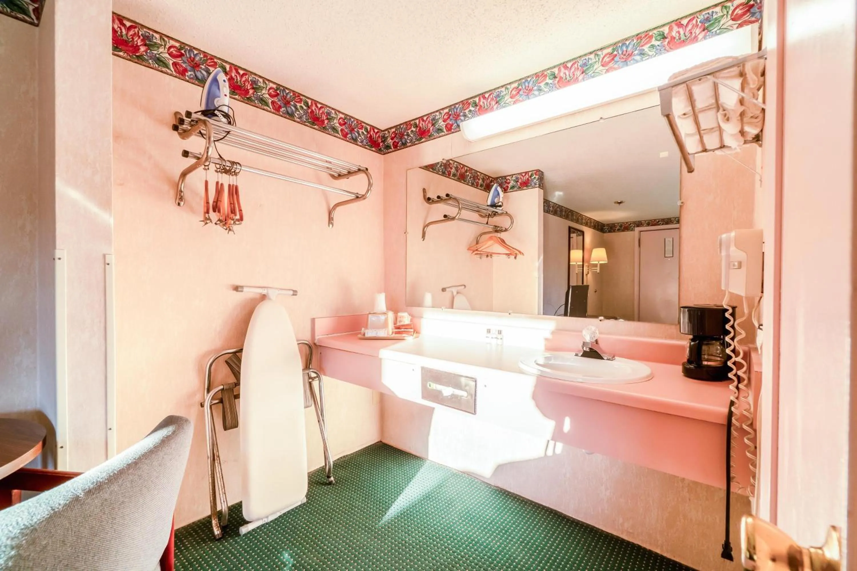 Bathroom in Ozark Junction mountain view by OYO