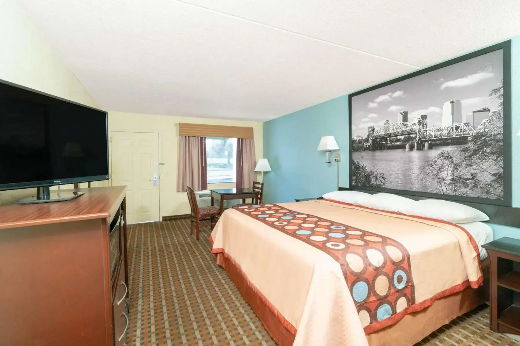 King Room - Smoking in Super 8 by Wyndham North Little Rock/McCain King Room - Smoking in Super 8 by Wyndham North Little Rock/McCain