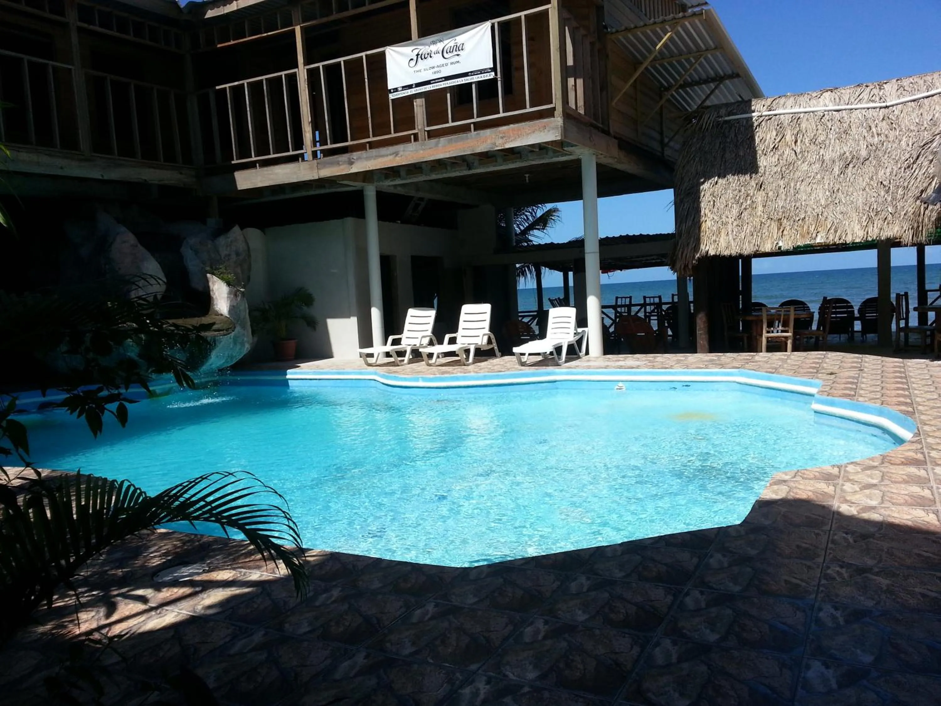 Restaurant/places to eat in La Delphina Bed and Breakfast Bar and Grill