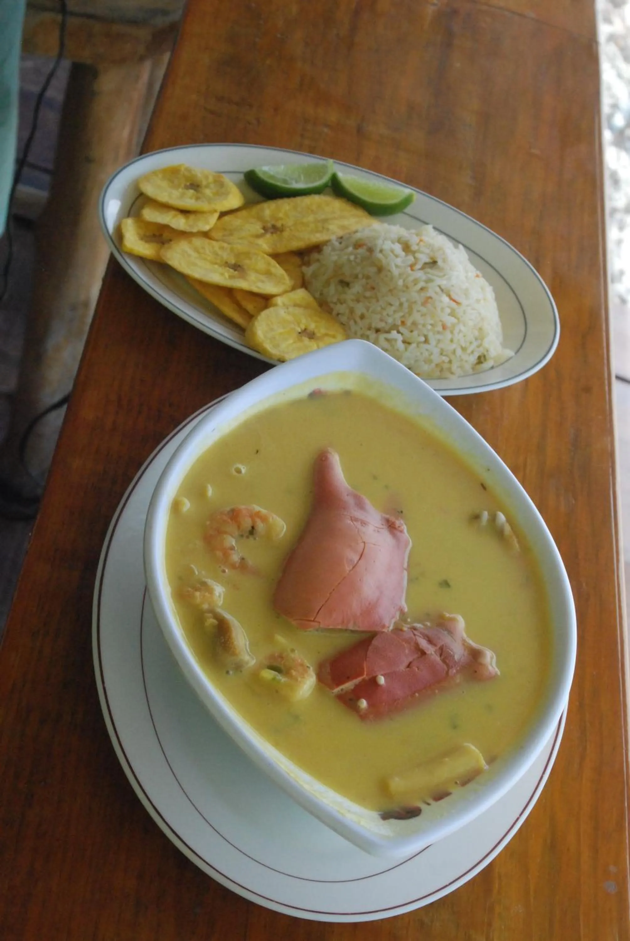 Lunch in La Delphina Bed and Breakfast Bar and Grill