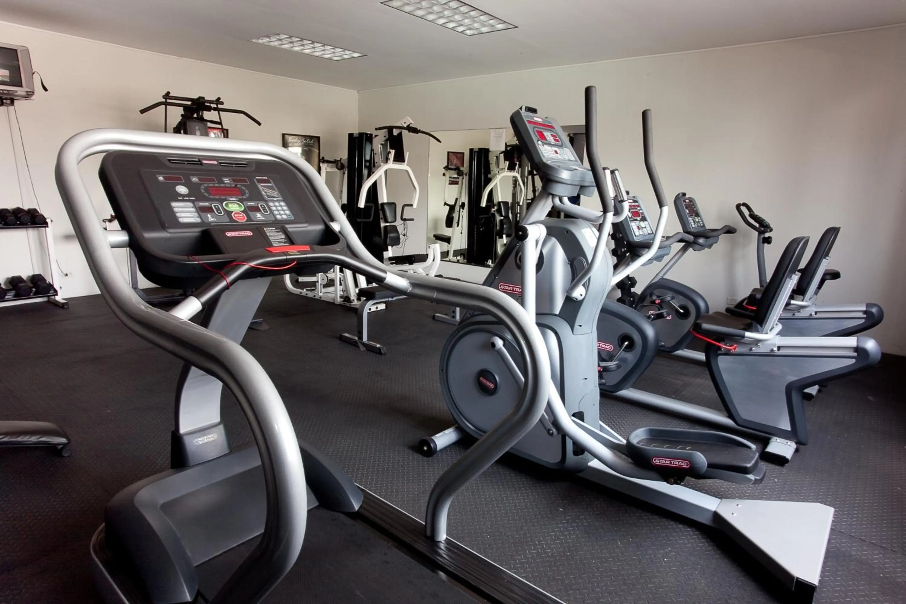 Fitness centre/facilities in Hotel Coral Suites