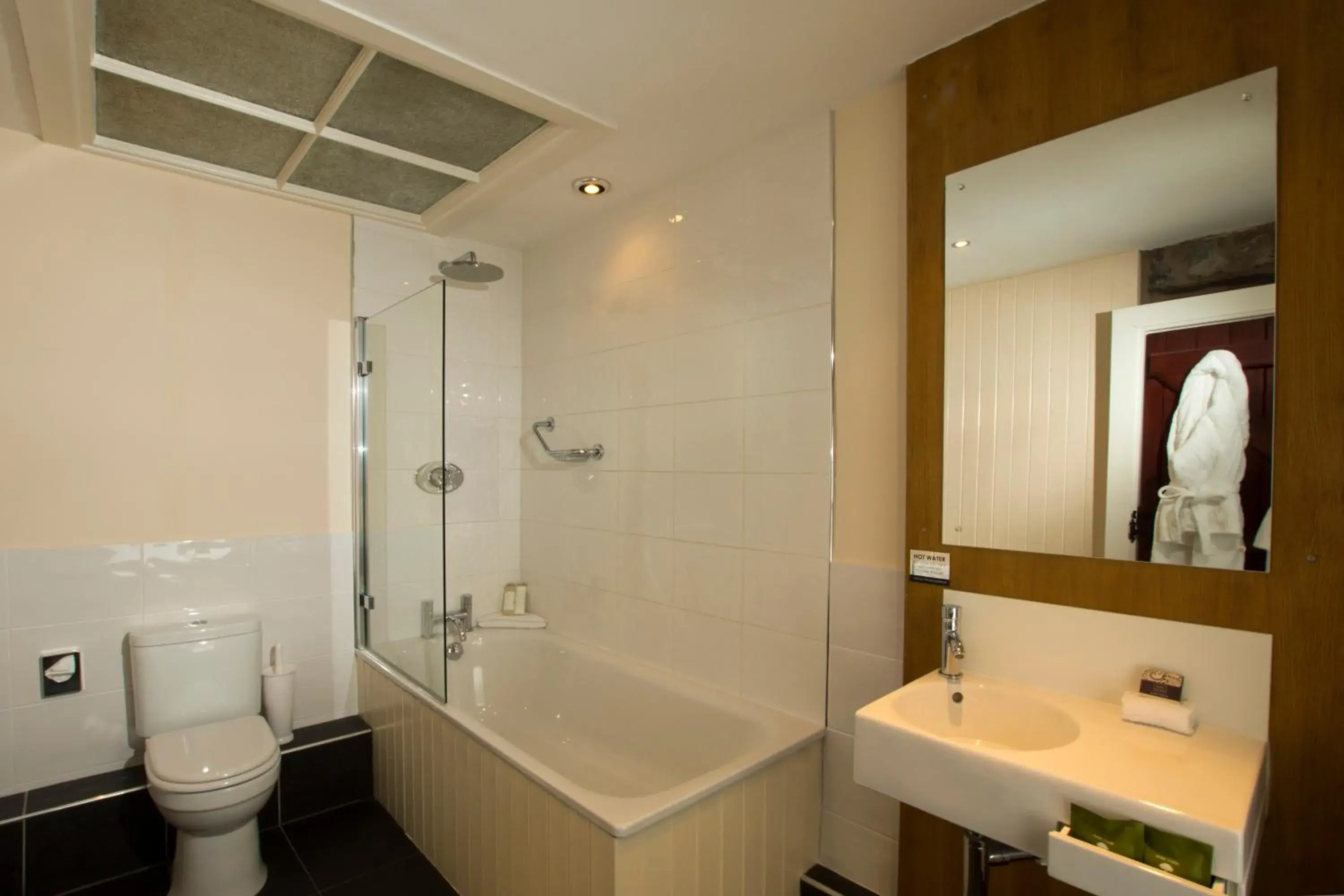 Small Double Room with Village View in Sun Inn Small Double Room with Village View in Sun Inn