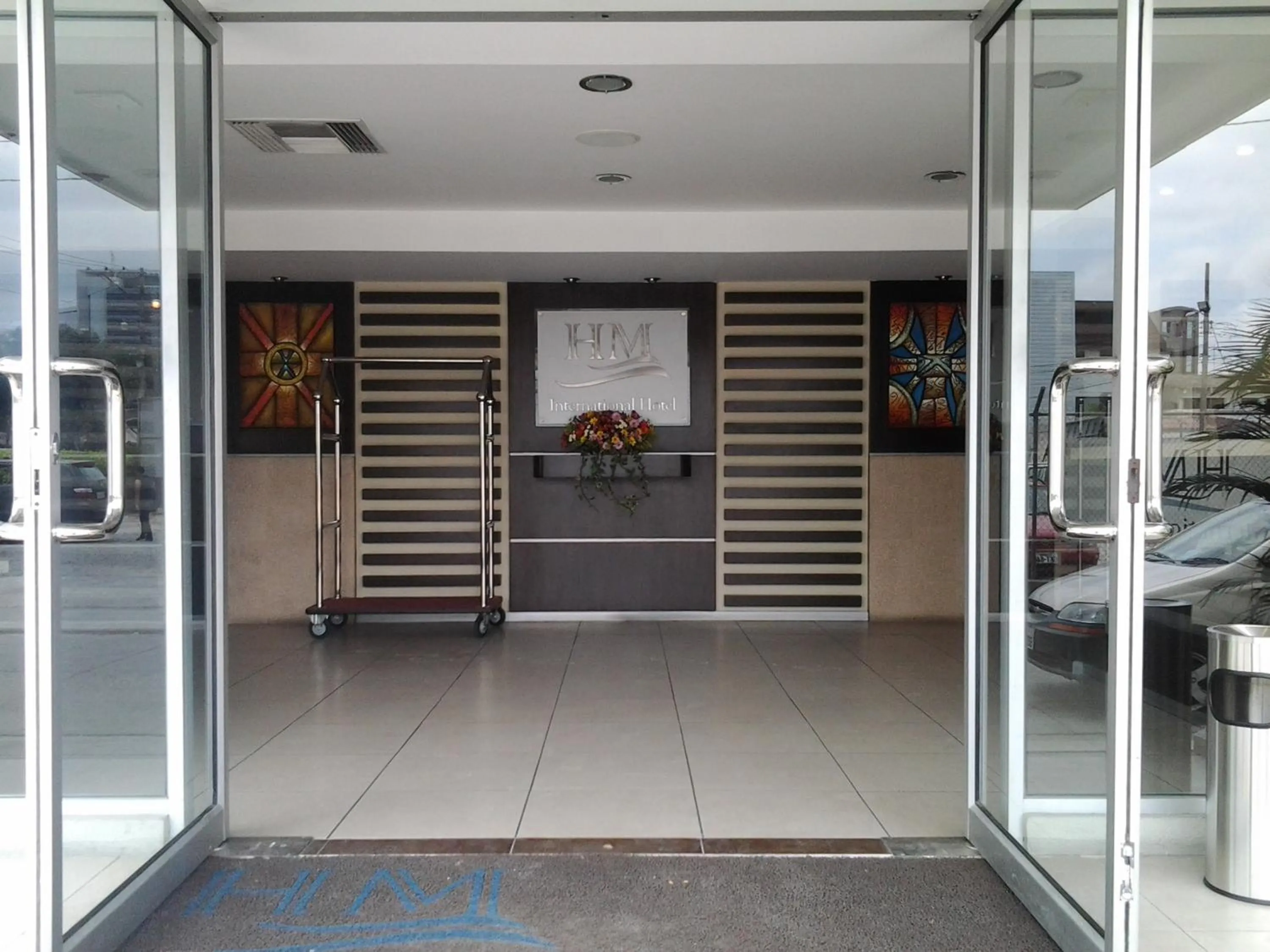 HM International Hotel